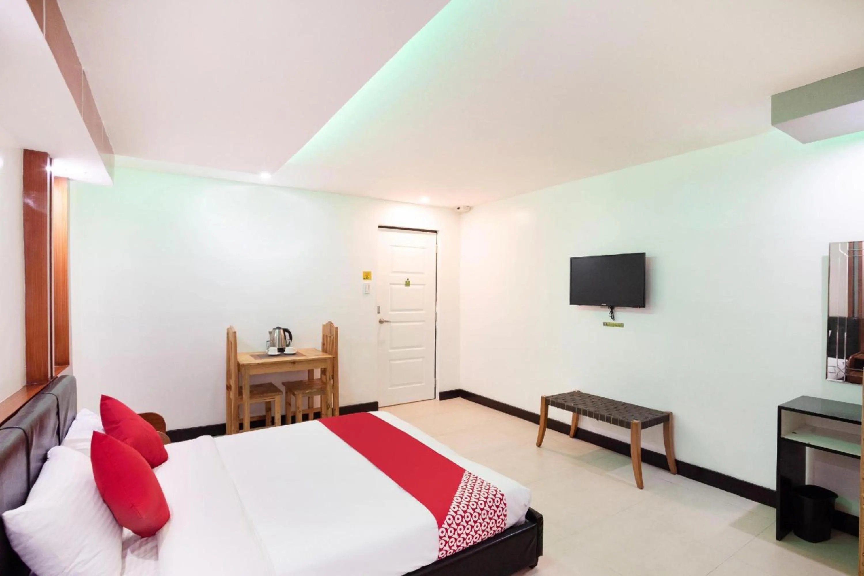 Bedroom, Bed in OYO 195 Ranchotel - Biñan