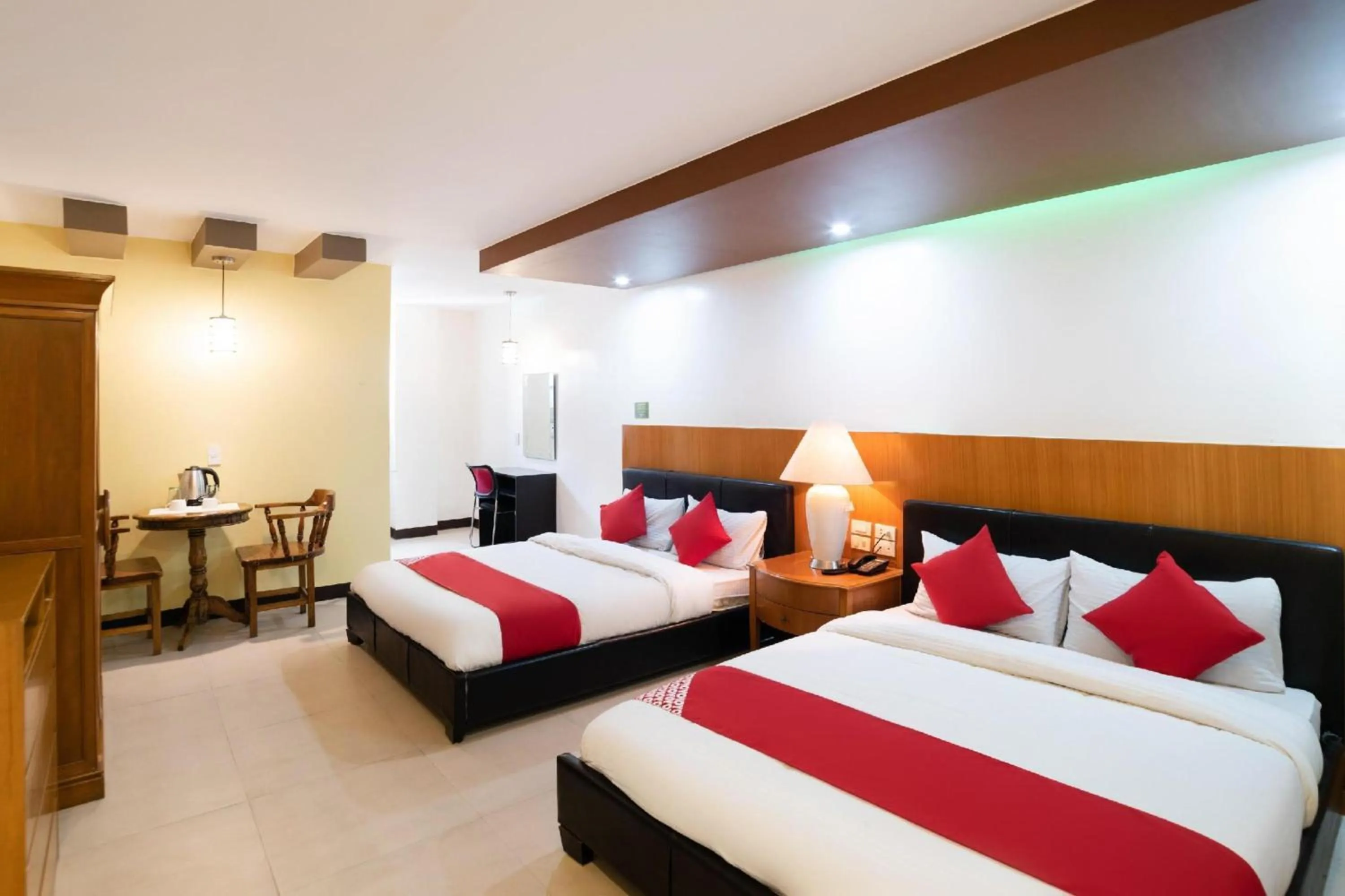 Photo of the whole room, Bed in OYO 195 Ranchotel - Biñan