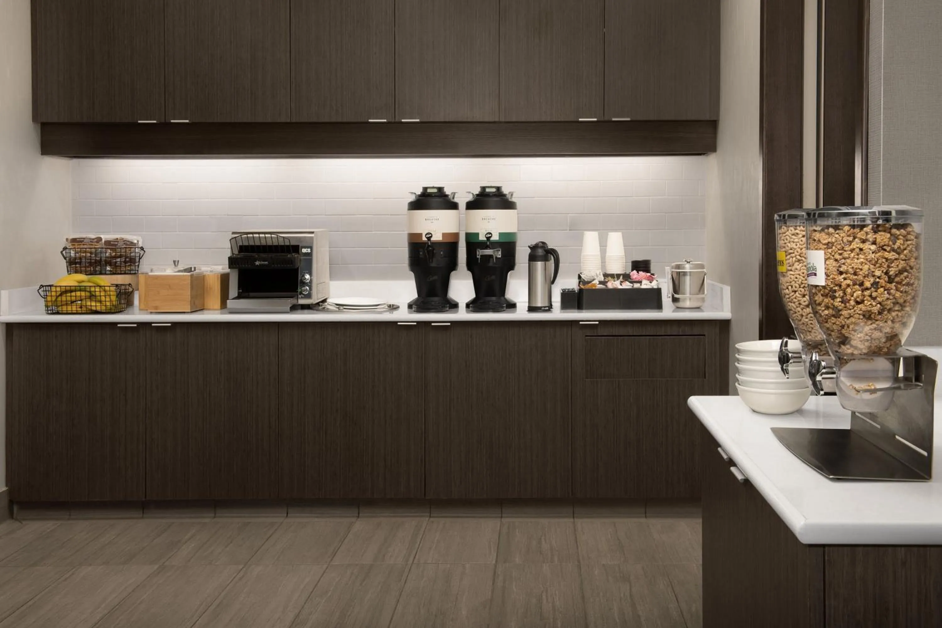 Breakfast in Residence Inn by Marriott Syracuse Downtown at Armory Square