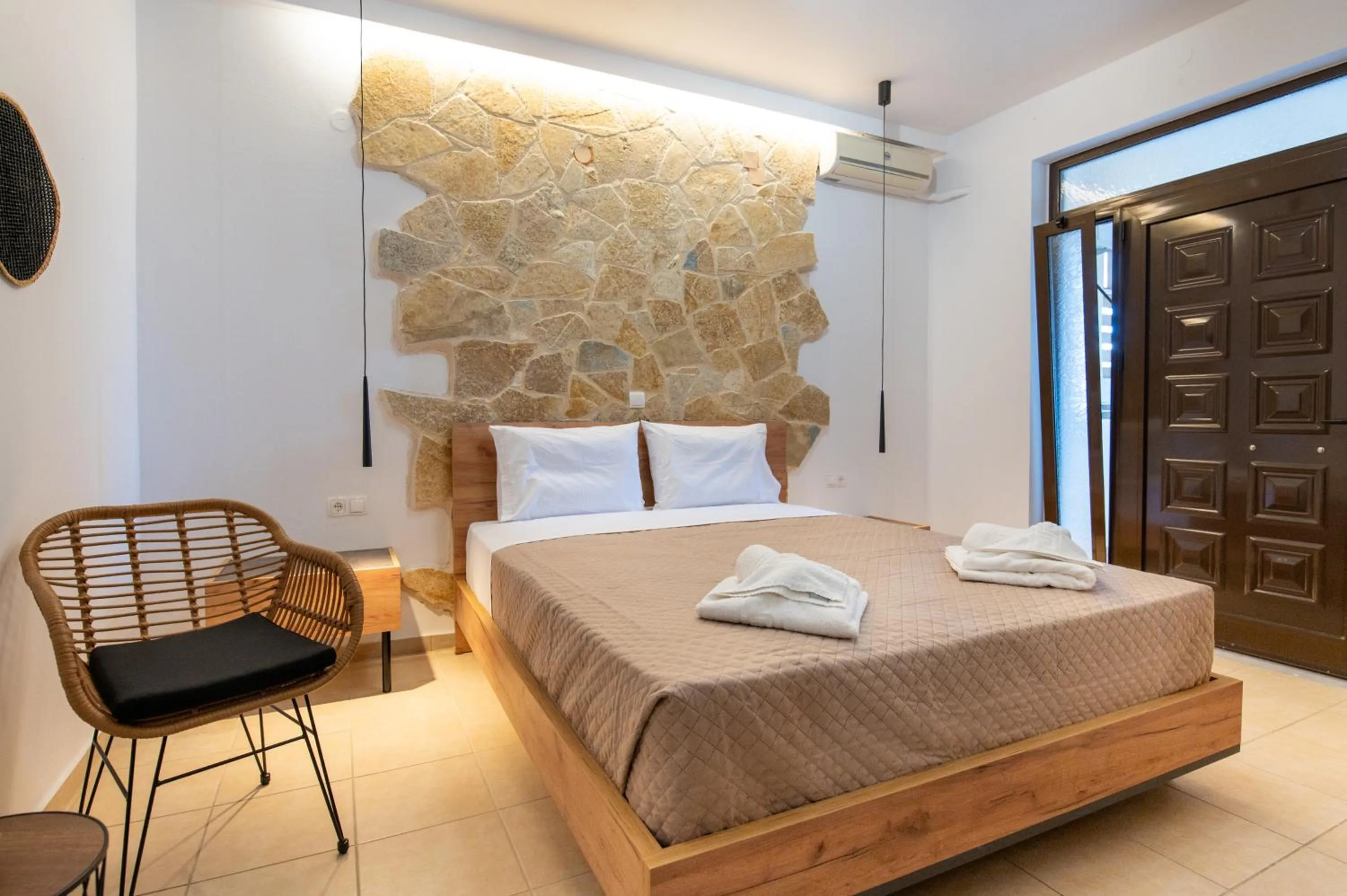Bedroom, Bed in Villa Gereoudis Apartments with Sea View & Pool