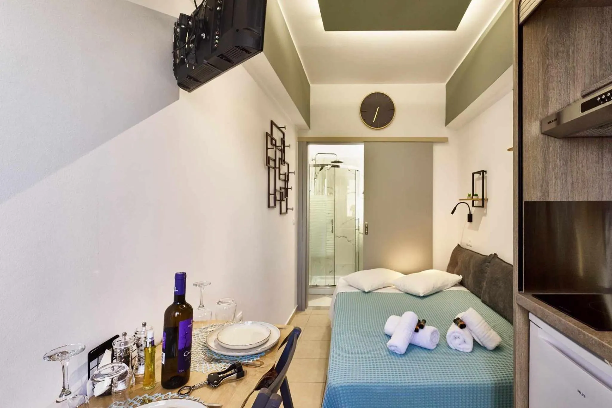 Bedroom, Bed in Villa Gereoudis Apartments with Sea View & Pool