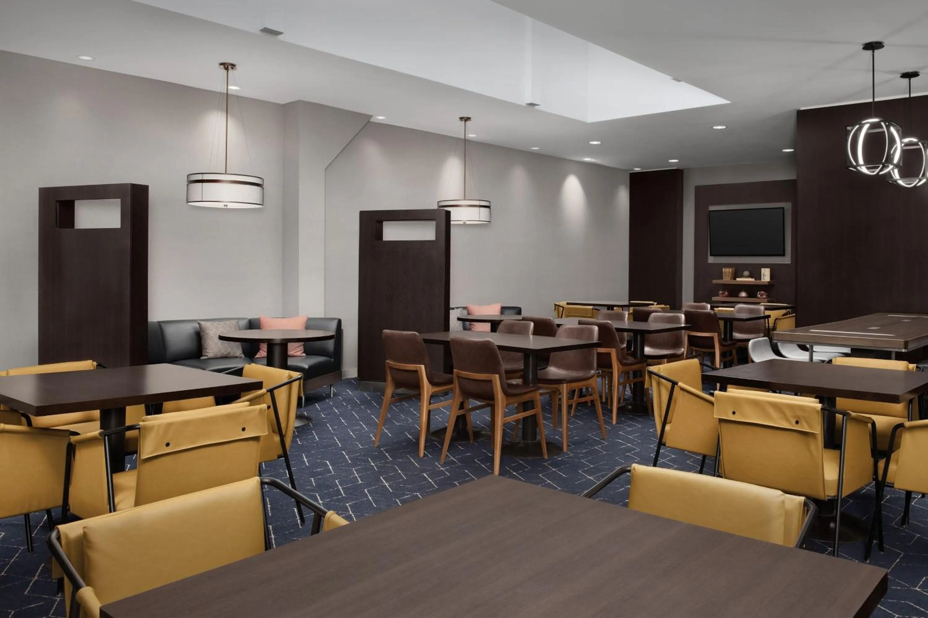 Restaurant/places to eat in Courtyard by Marriott Syracuse Downtown at Armory Square
