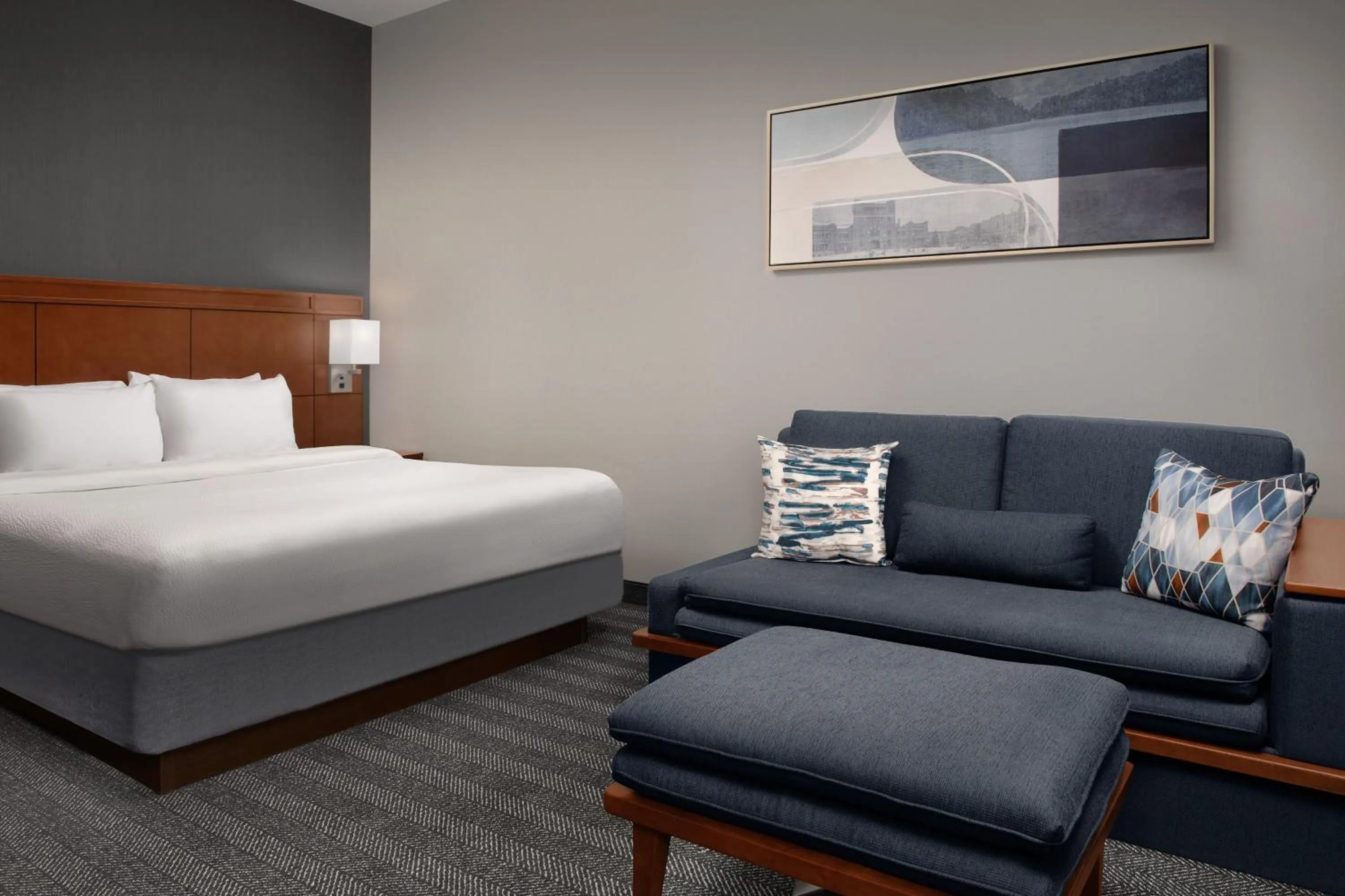 Photo of the whole room, Bed in Courtyard by Marriott Syracuse Downtown at Armory Square
