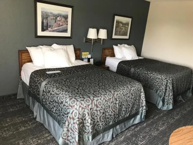 Days Inn by Wyndham Kirksville