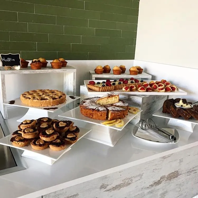 Continental breakfast in YOUMAMI Suite Hotel Wellness&Spa