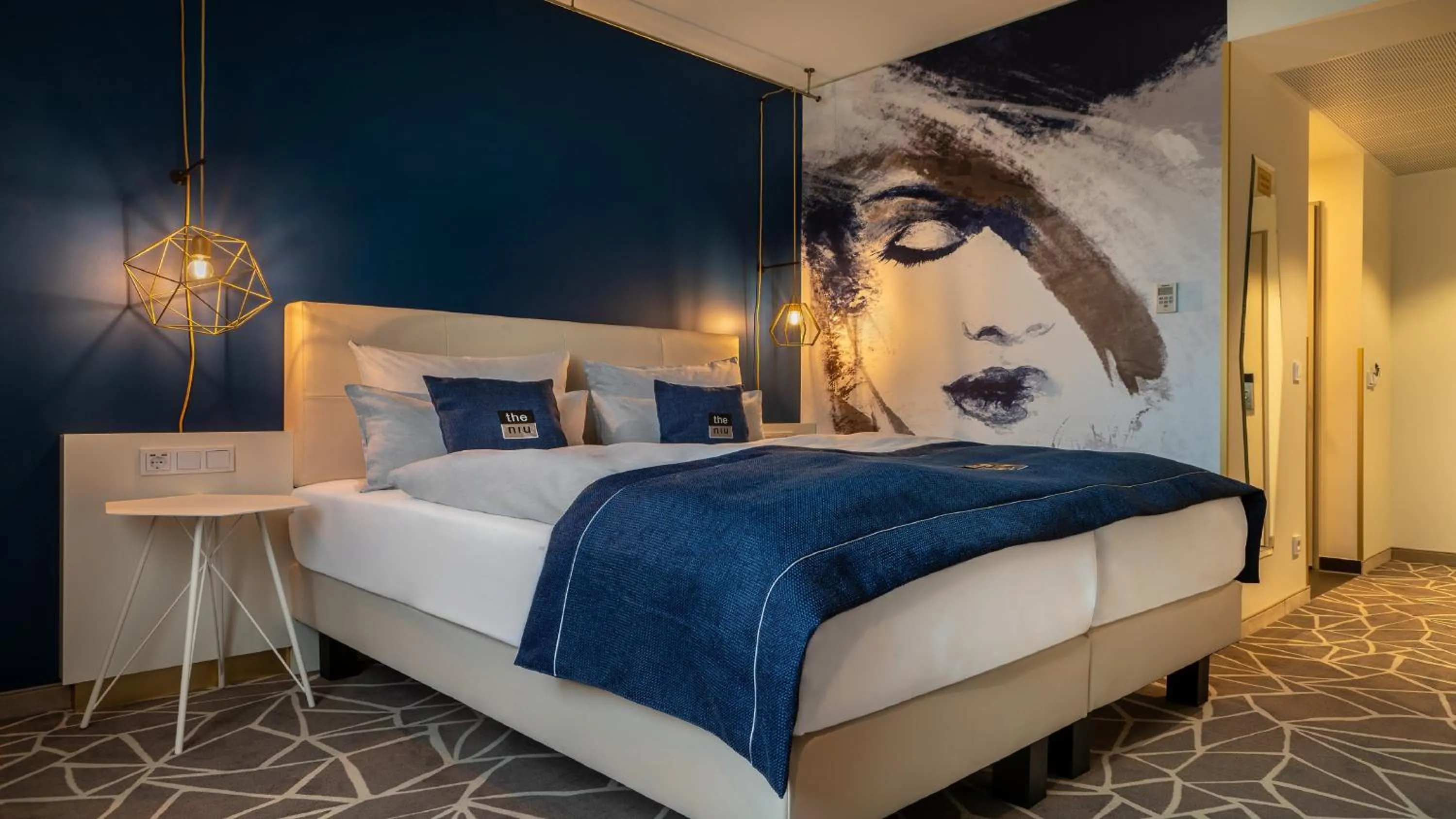 Photo of the whole room, Bed in Holiday Inn - the niu, Ridge Halle Central Station by IHG