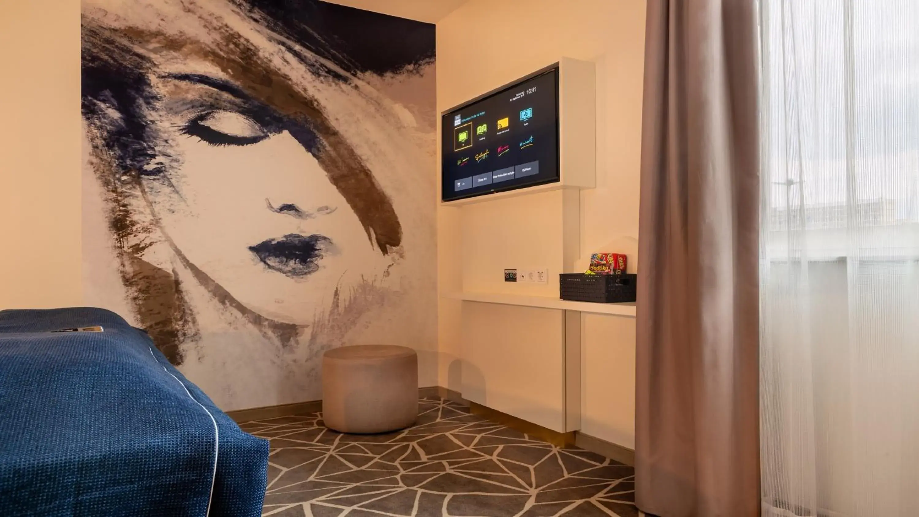 Standard Queen Room in Holiday Inn - the niu, Ridge Halle Central Station by IHG Standard Queen Room in Holiday Inn - the niu, Ridge Halle Central Station by IHG