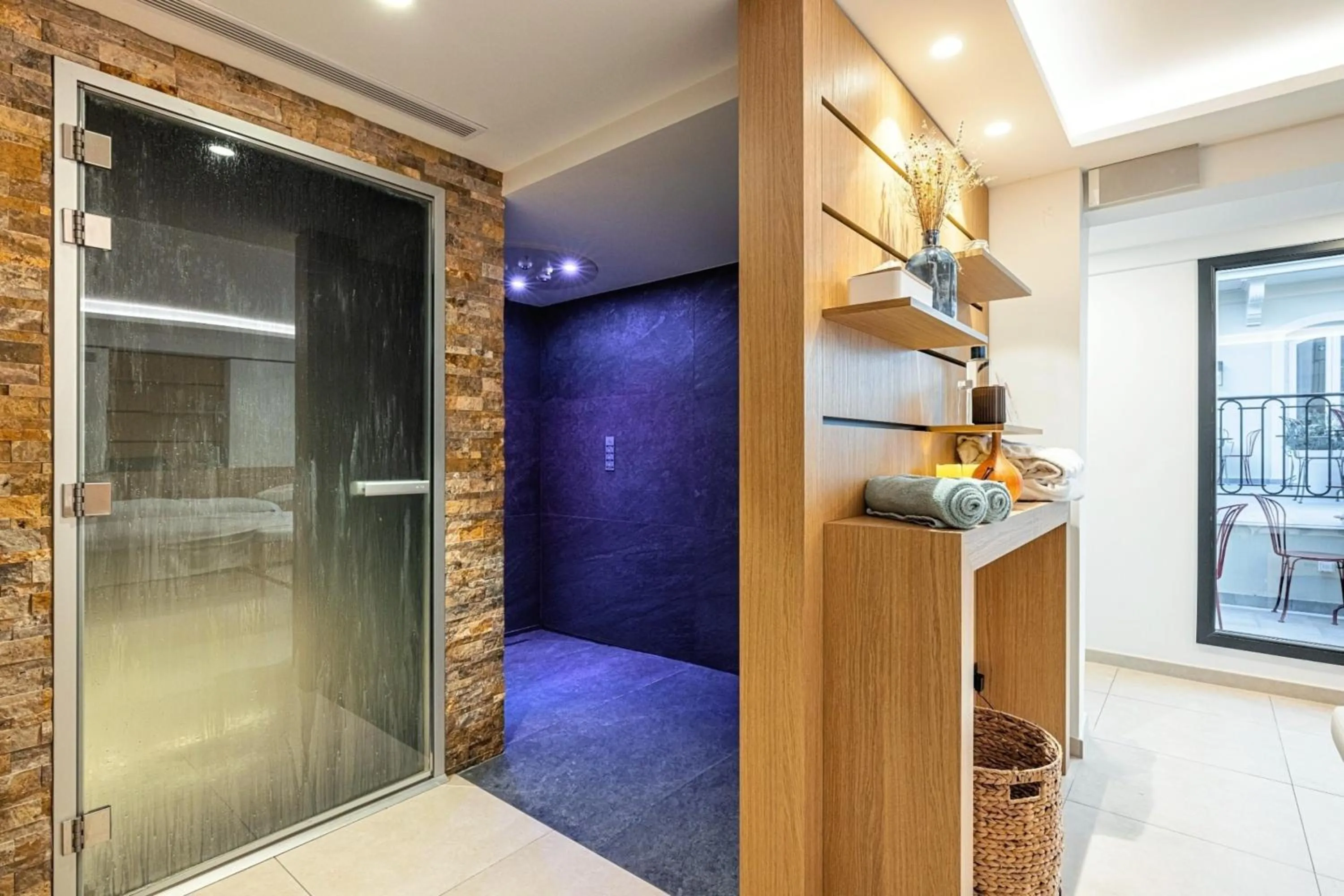 Spa and wellness centre/facilities in Hôtel Apollinaire Nice