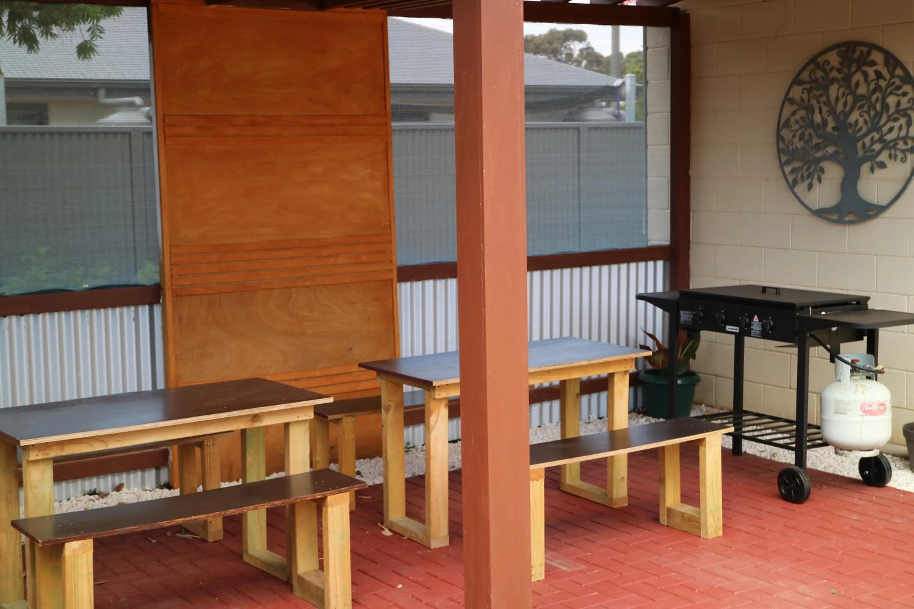 BBQ facilities in Renmark Motor Inn