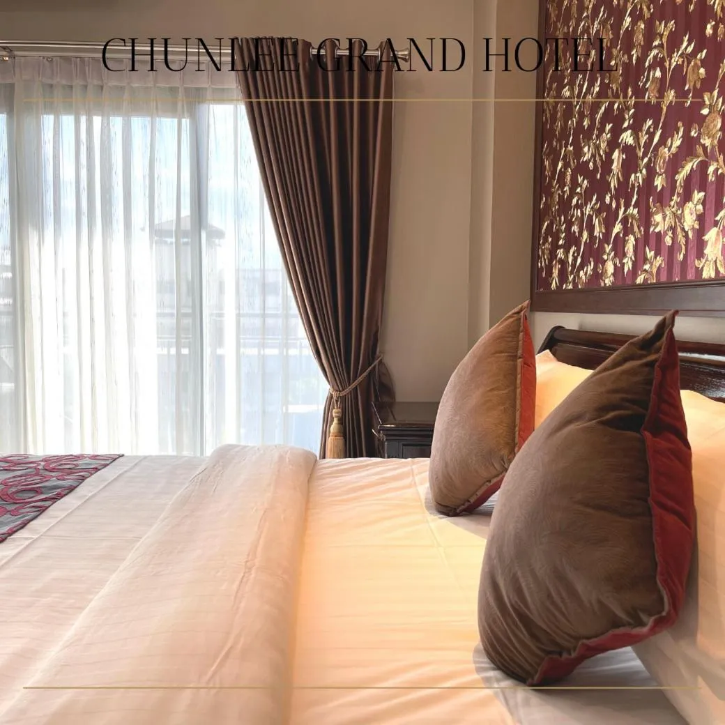 Bed in Chunlee Grand Korat