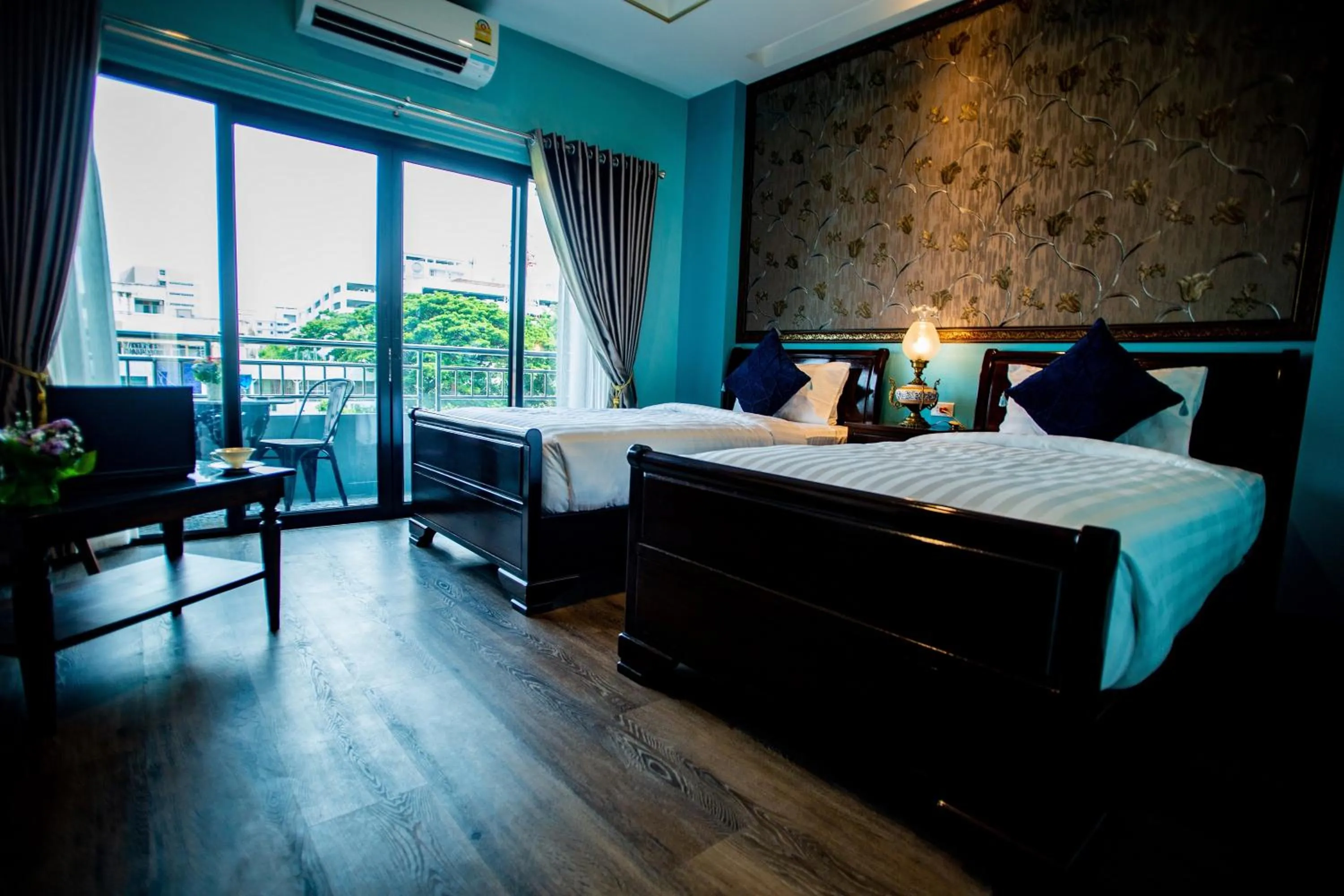 Bed in Chunlee Grand Korat