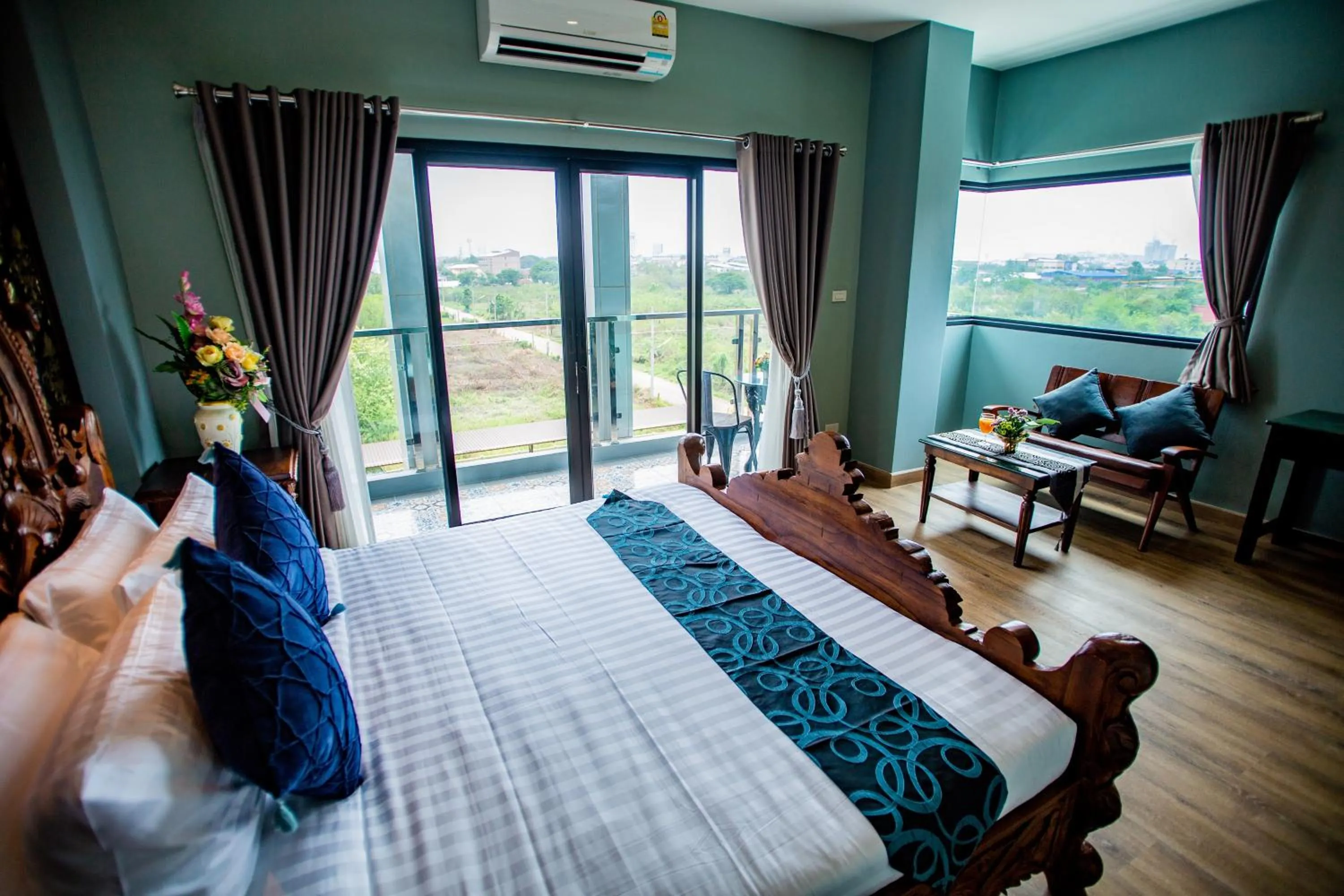 Bed in Chunlee Grand Korat