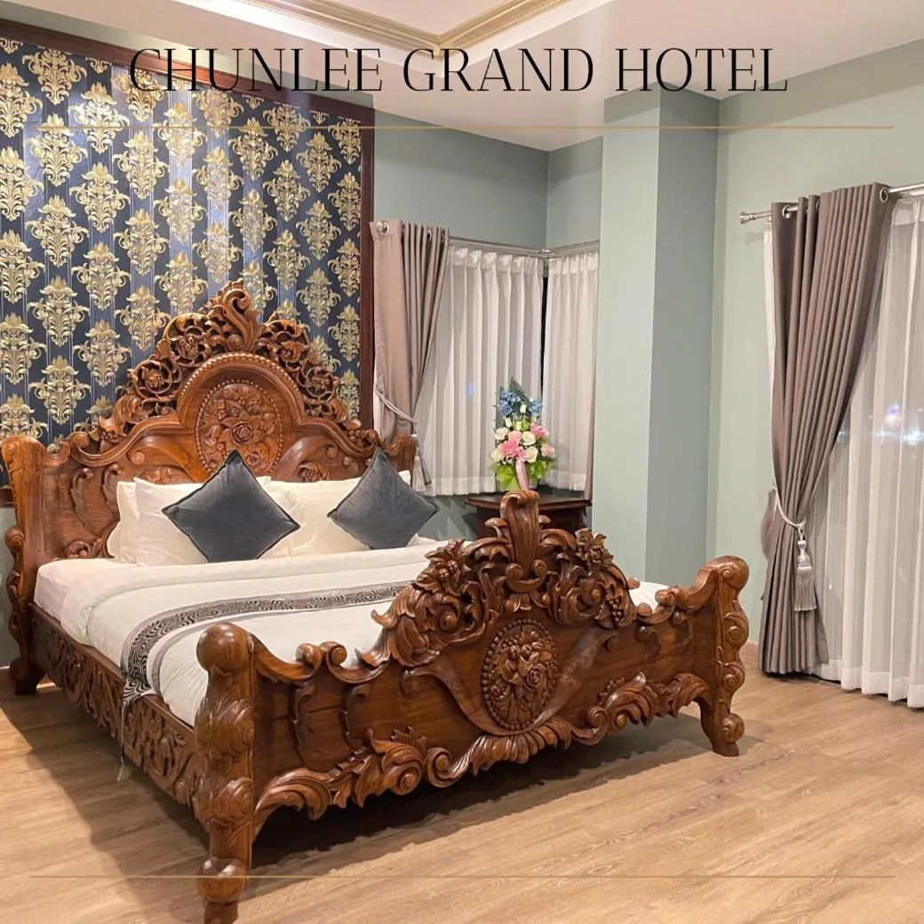 Bed in Chunlee Grand Korat