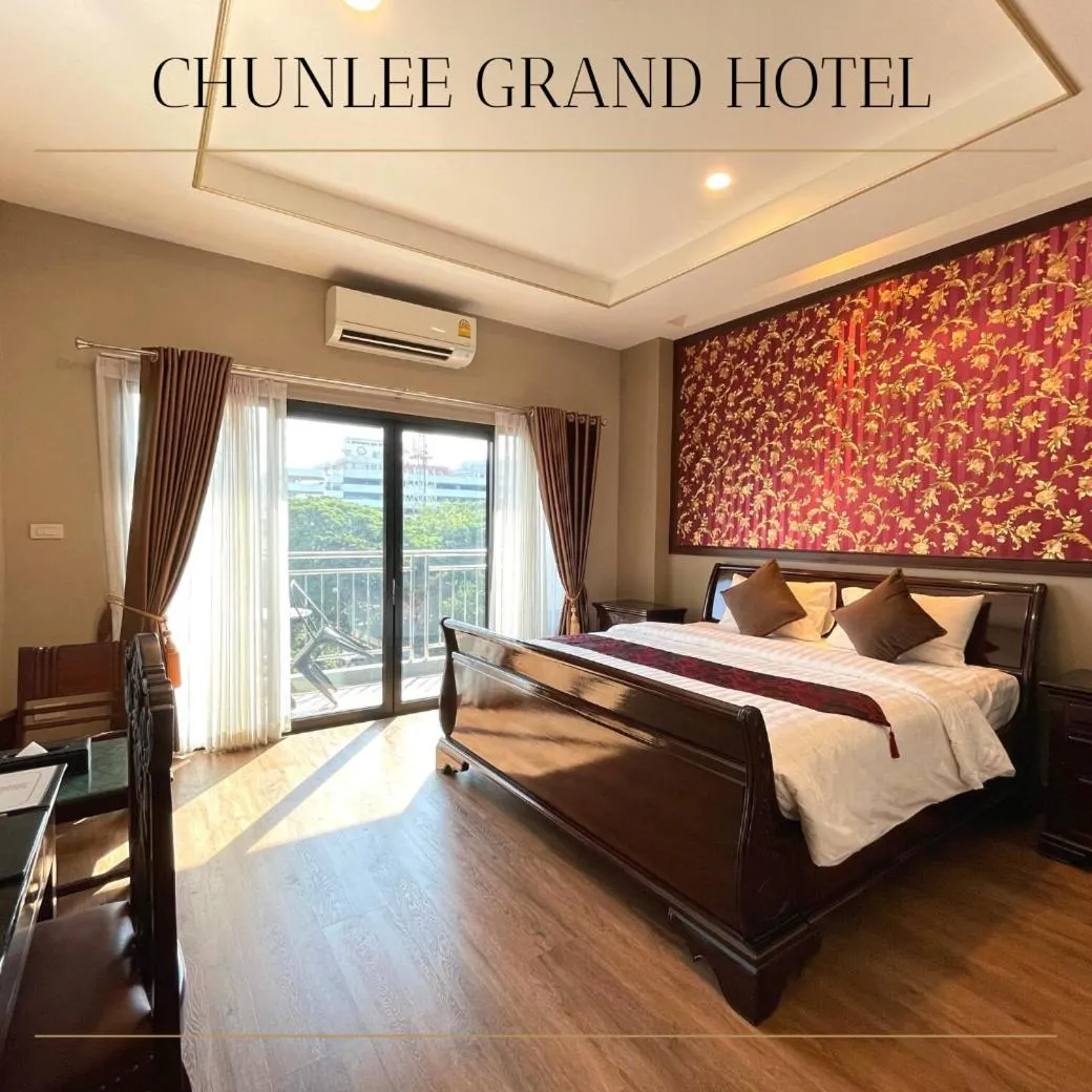 Bed in Chunlee Grand Korat