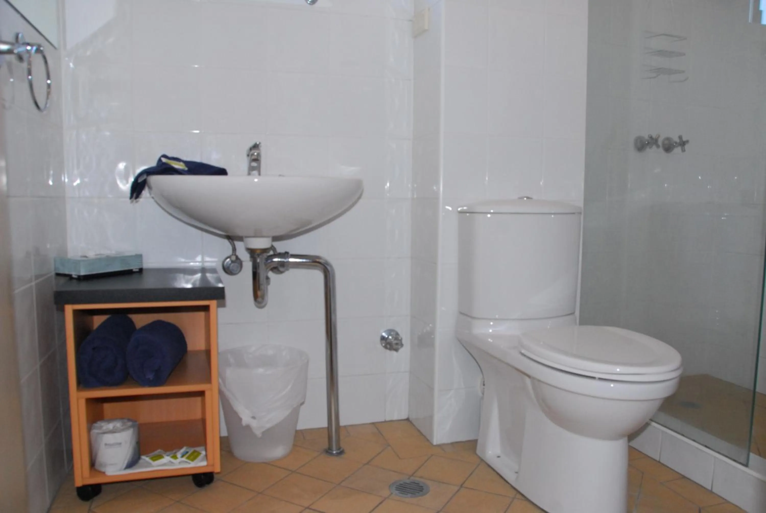 Bathroom in Southend Hotel