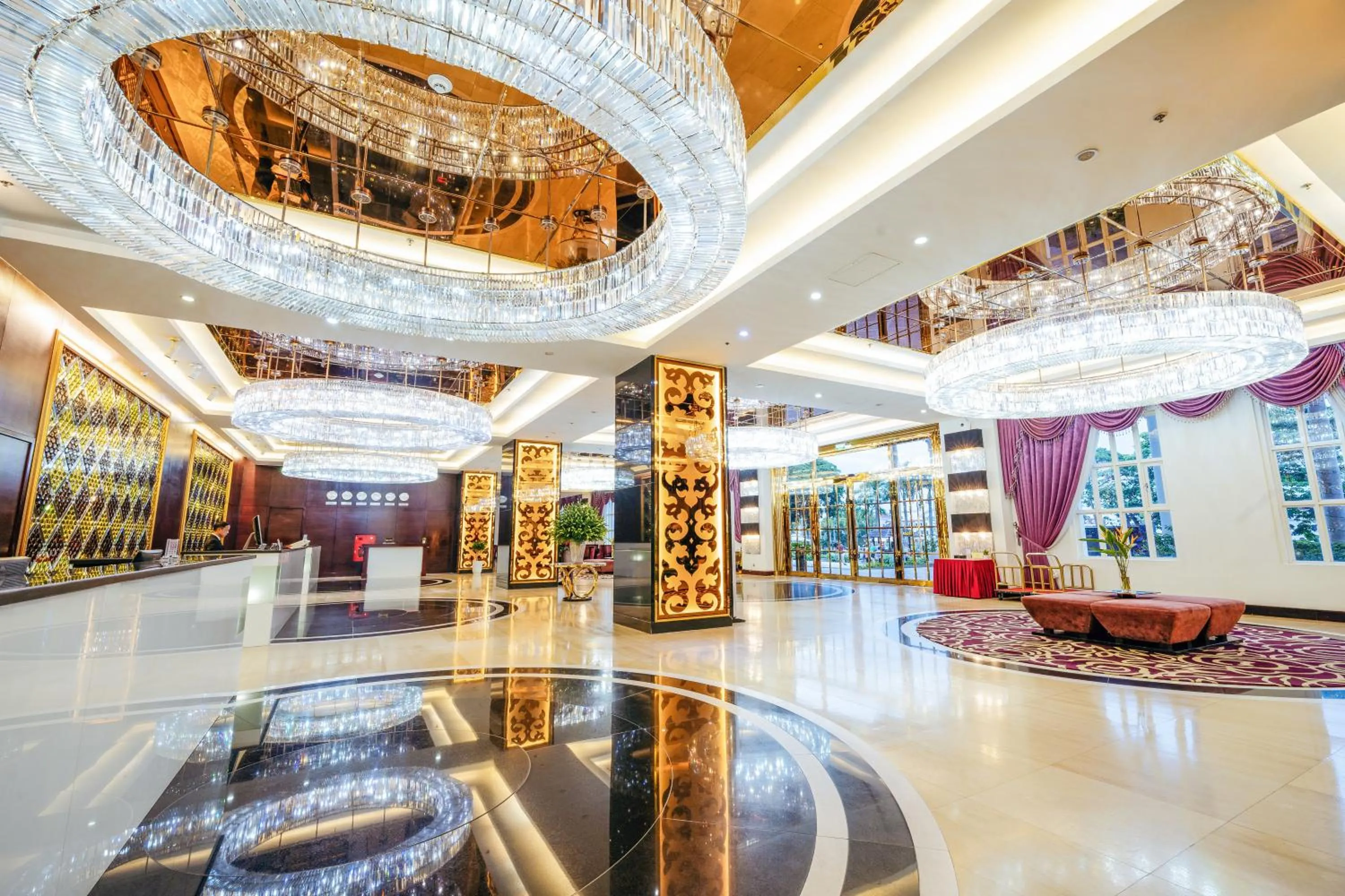 concierge in Royal Halong Hotel