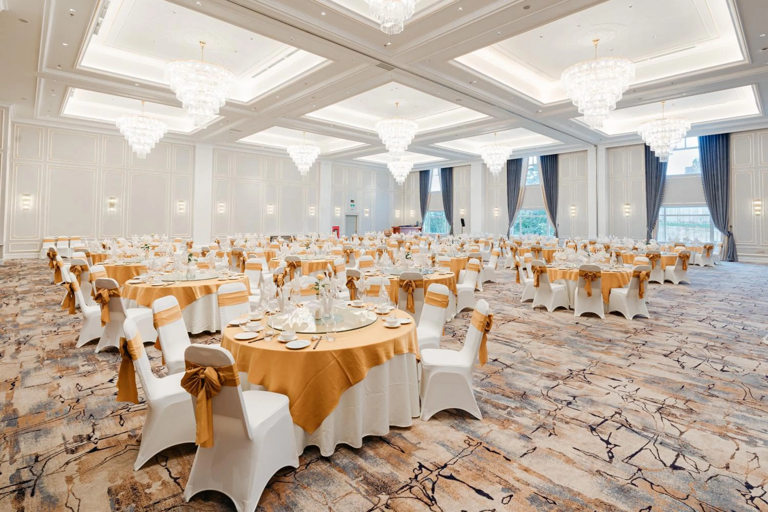 Banquet/Function facilities in Royal Halong Hotel