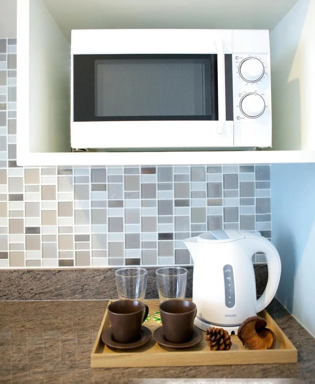 microwave in Cinnamon Hotel Bangkok