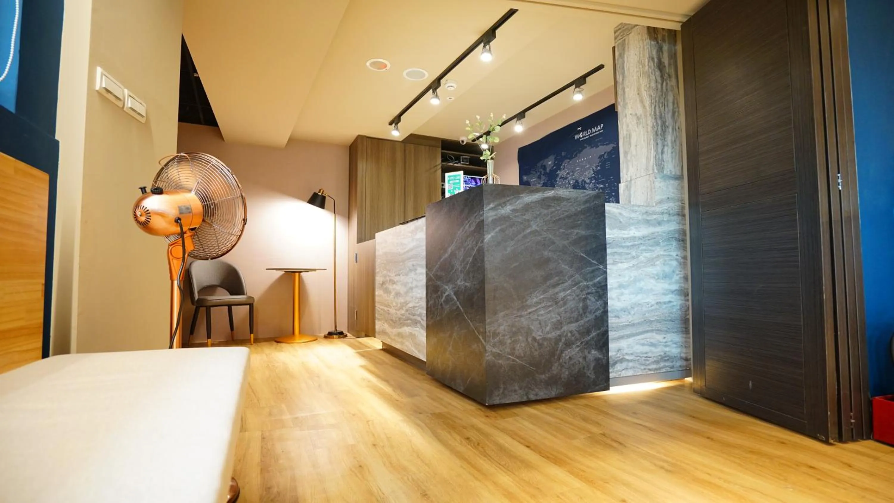 Lobby or reception, Bed in RF Hotel - Zhongxiao