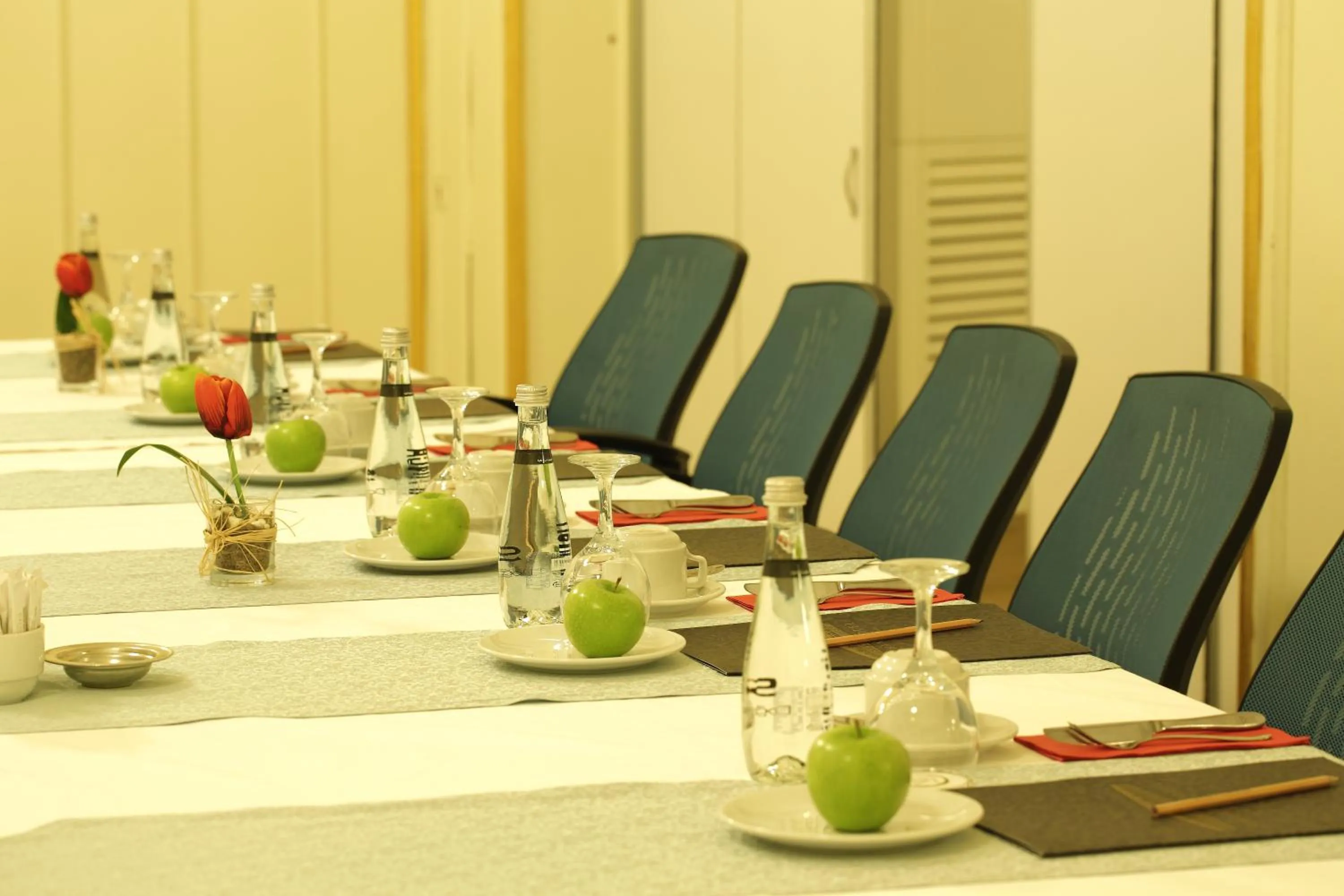 Meeting/conference room in Sirehan Hotel