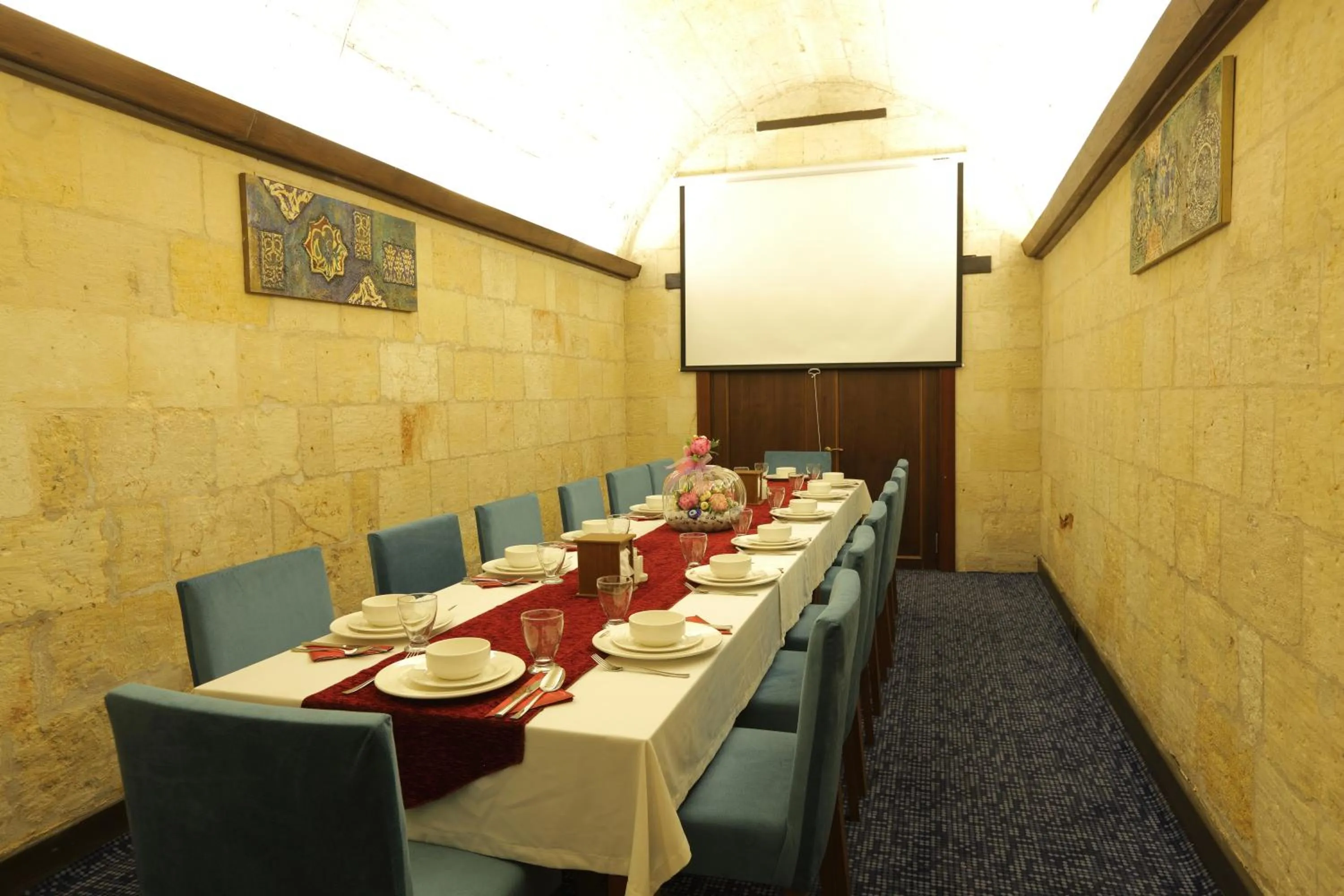 Dining area in Sirehan Hotel