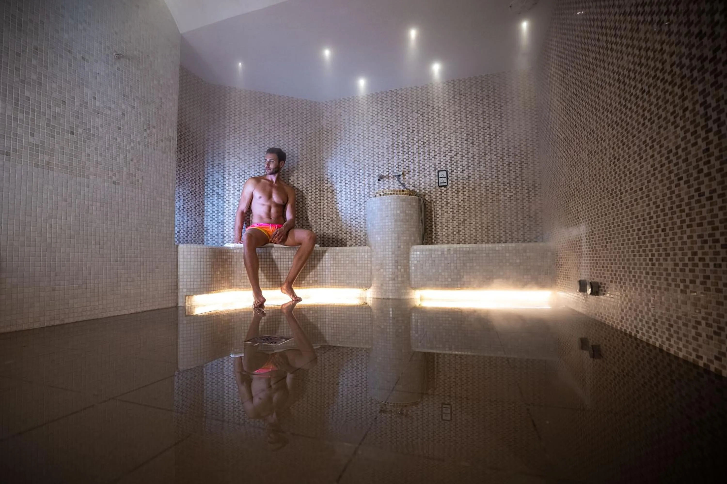 People in Hotel Tonanti