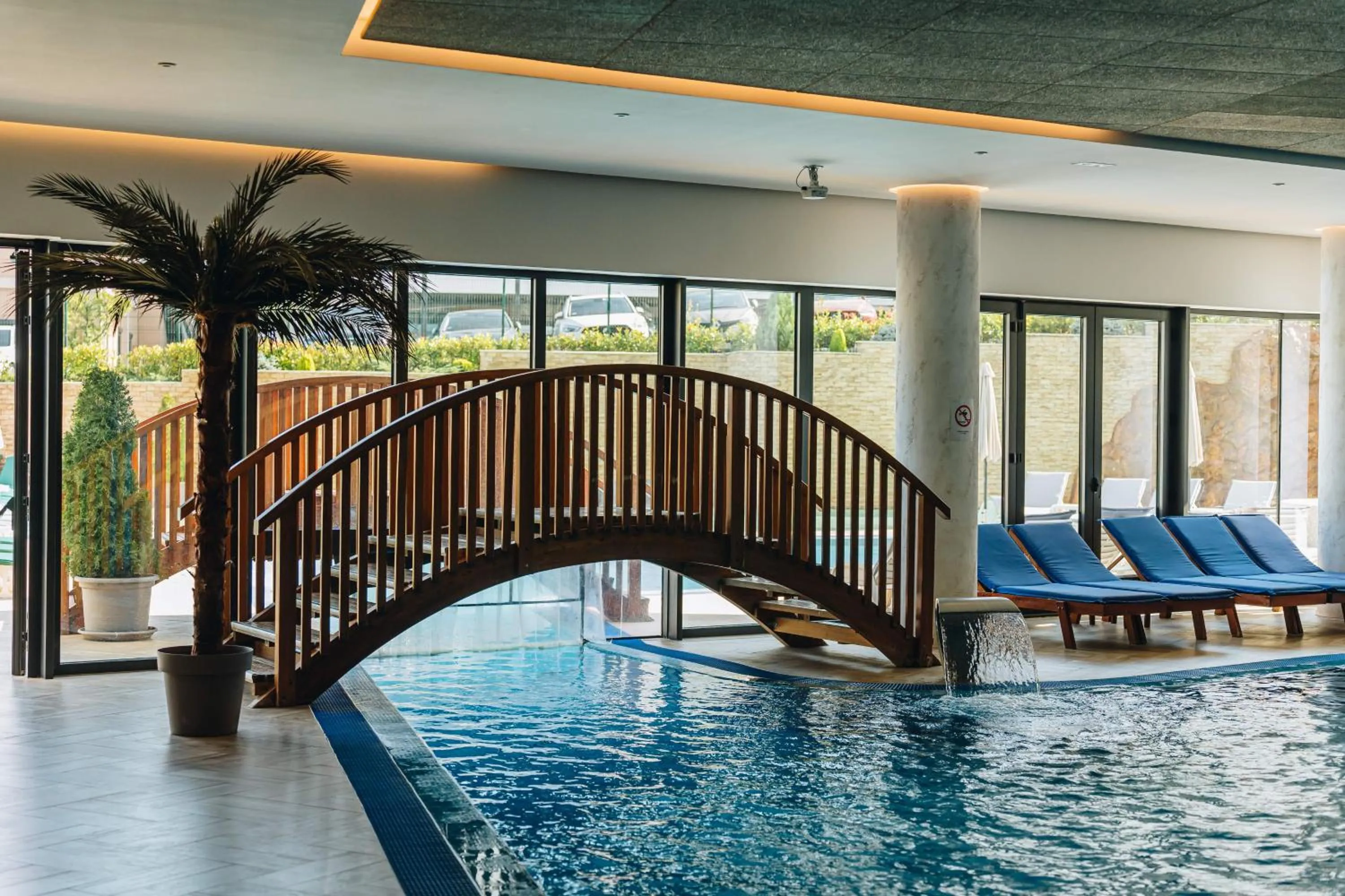 Pool view in Hotel Tonanti