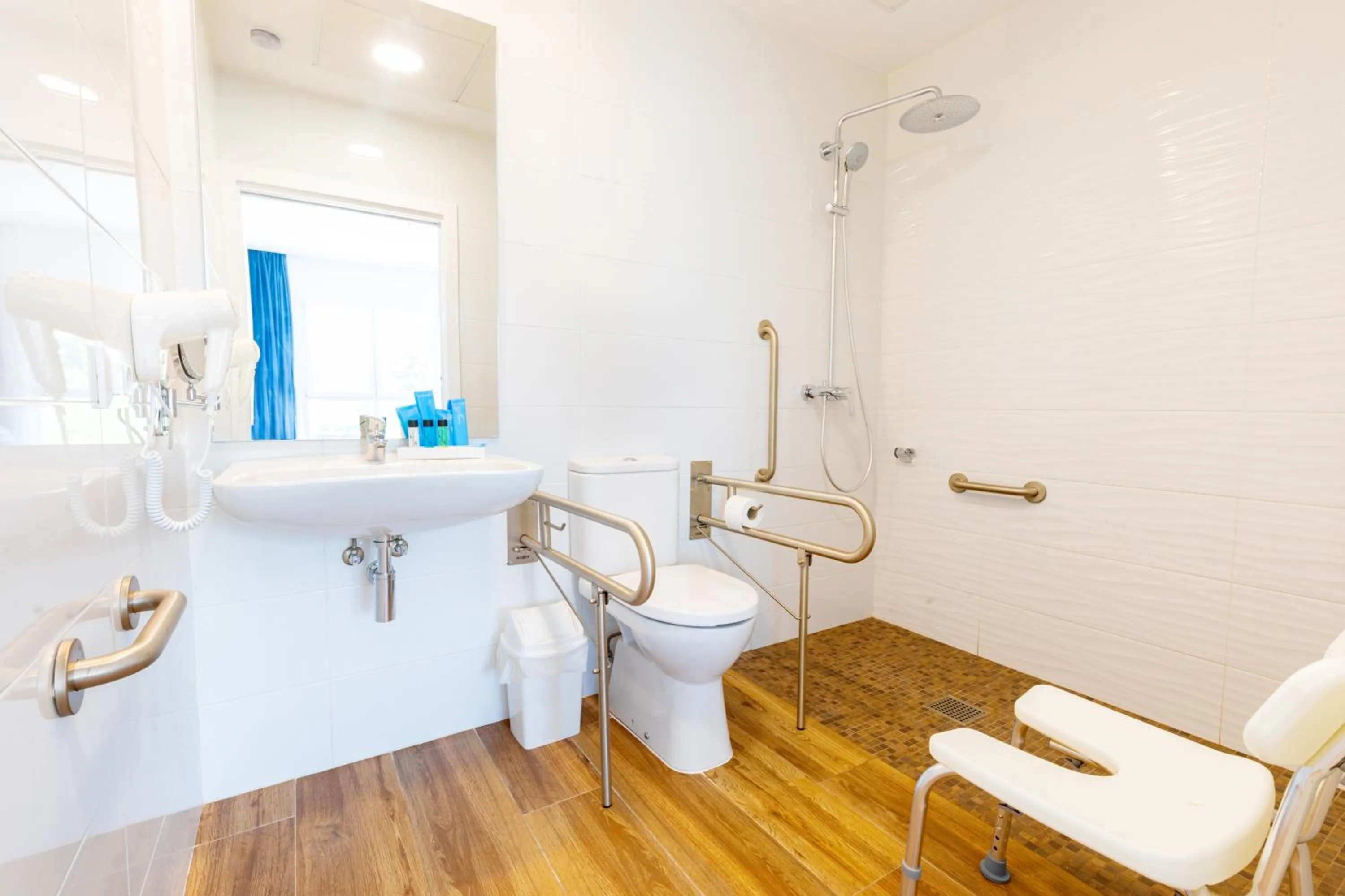 Toilet in Alcossebre Sea Experience