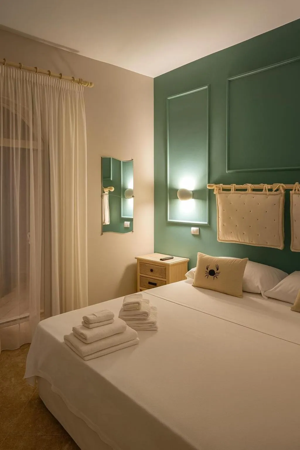 Bed in Villa Antonietta Ischia