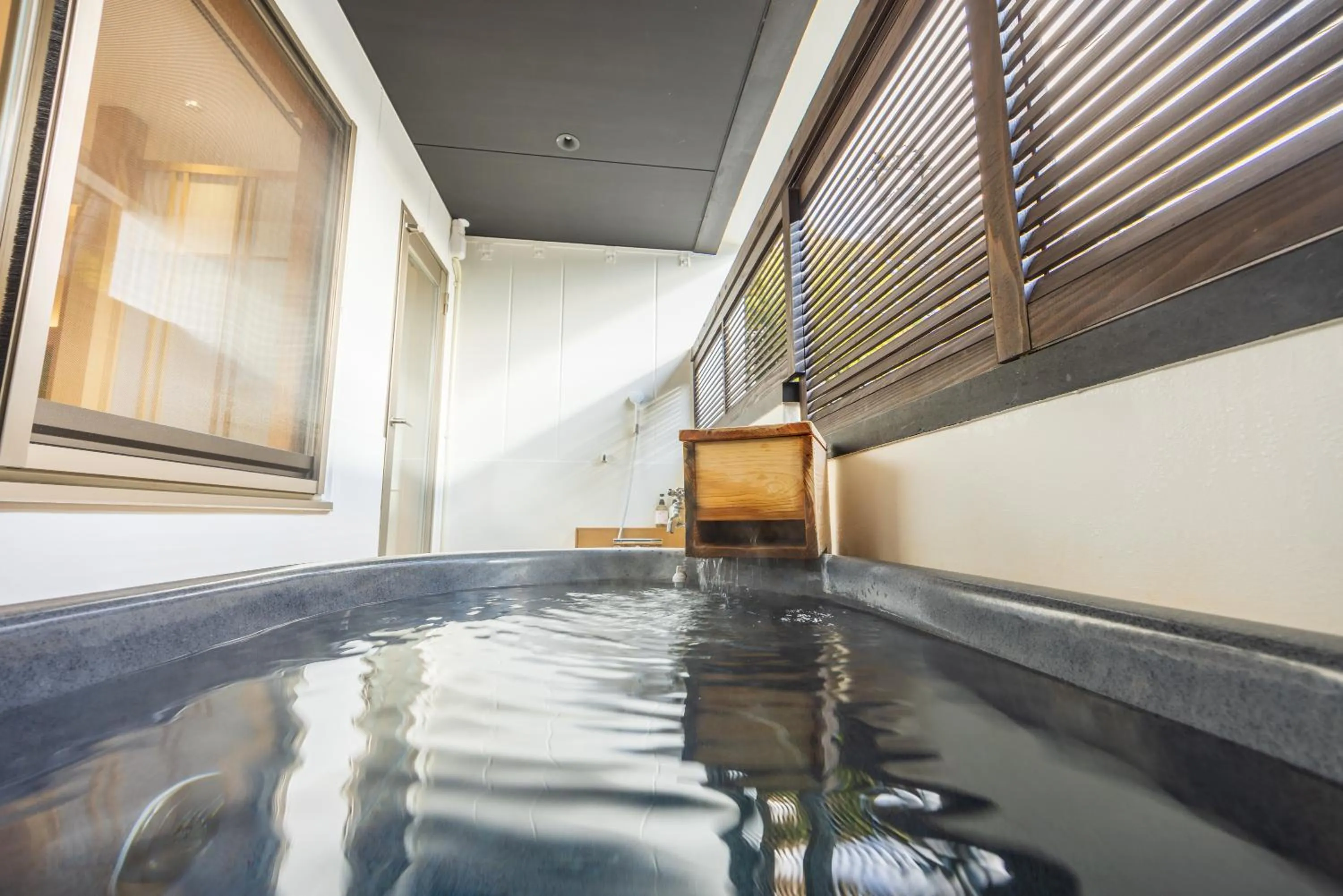 Open Air Bath in Hidamari Ichinoyu