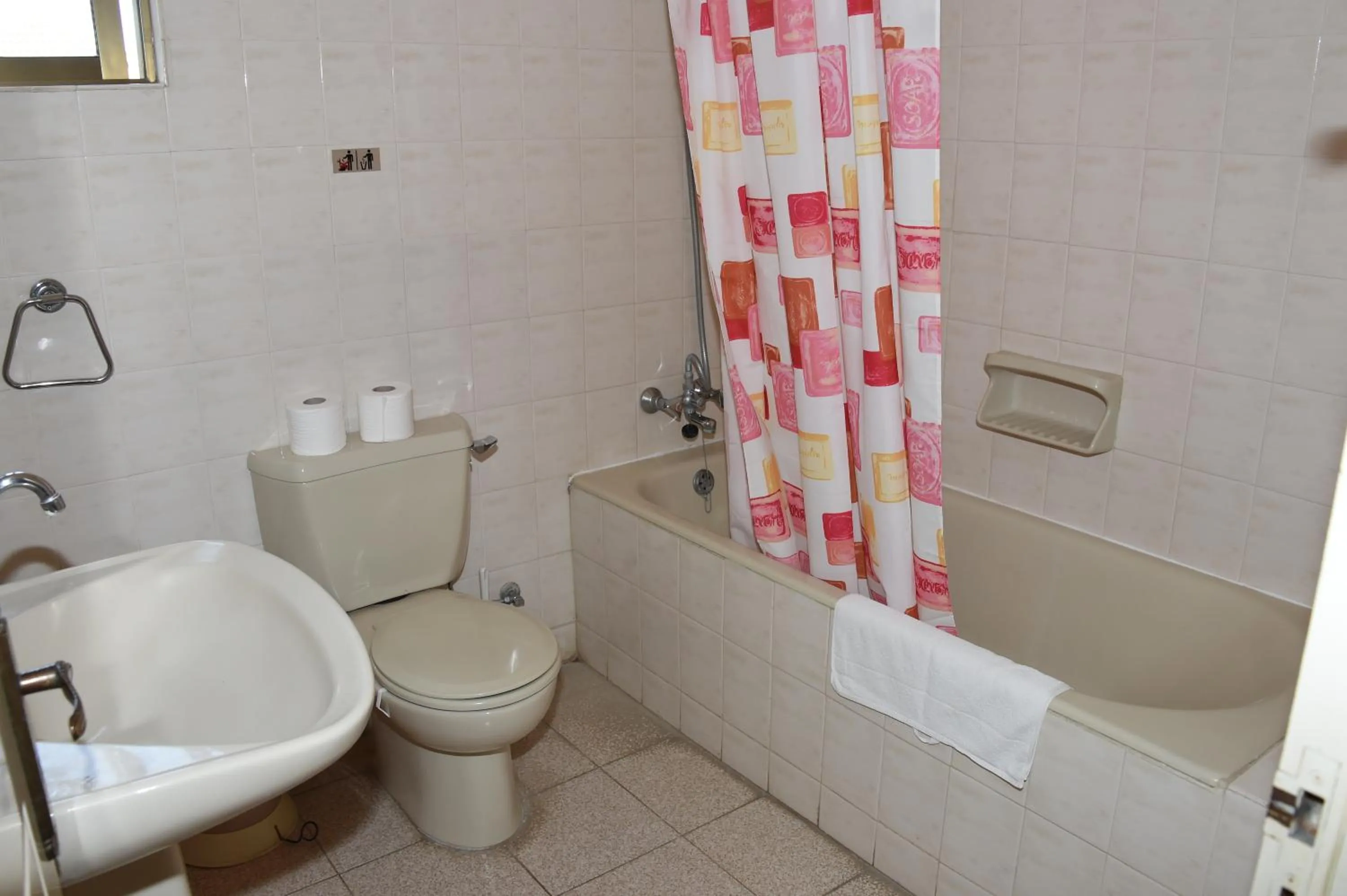 Bathroom in Odysseas & Eleni Hotel Apartments