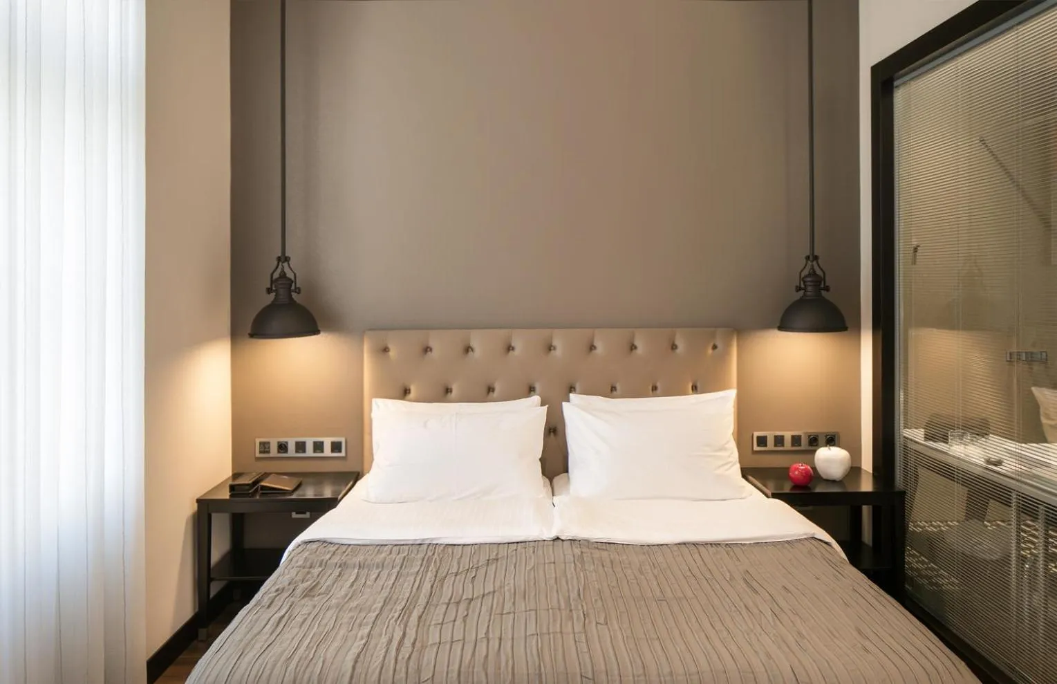 Bed in Quentin Prague Hotel