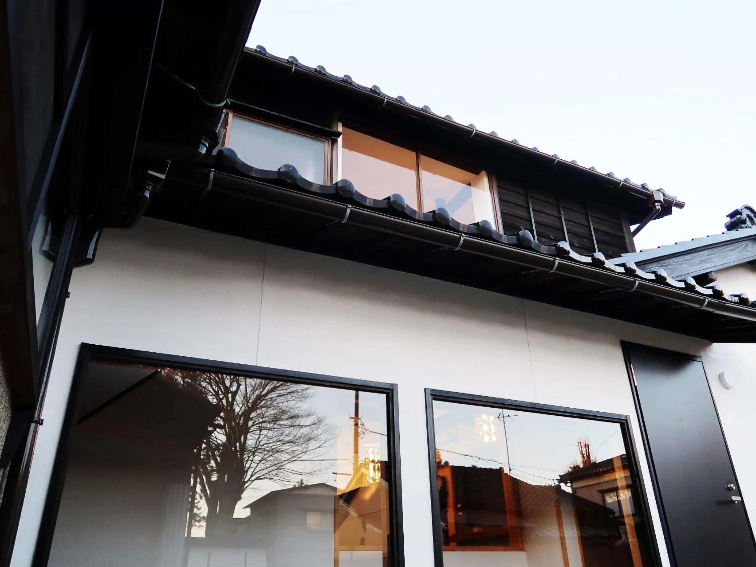 Property building in B&B MIKAWA - Kanazawa Fish Harbour