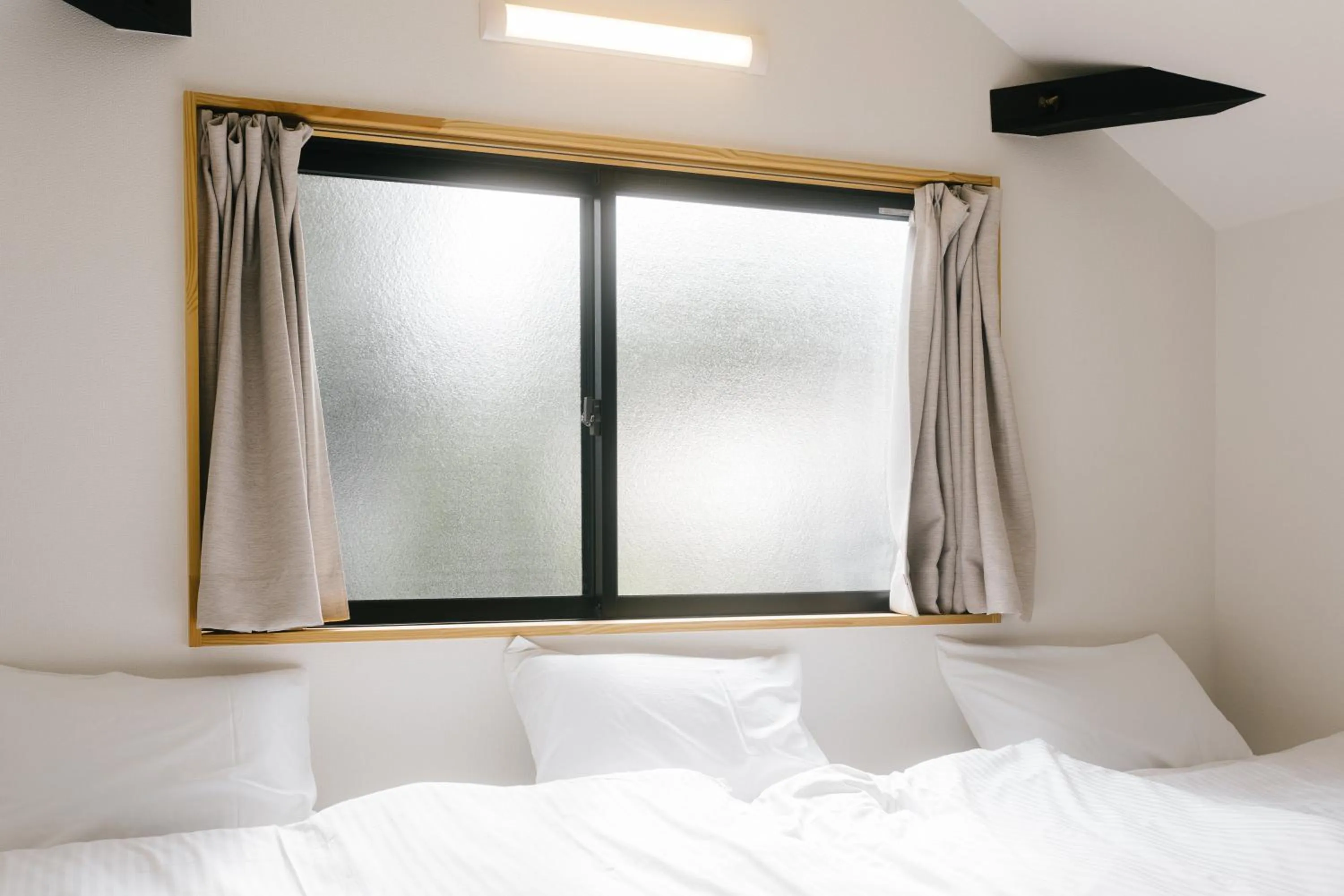 Bed in B&B MIKAWA - Kanazawa Fish Harbour