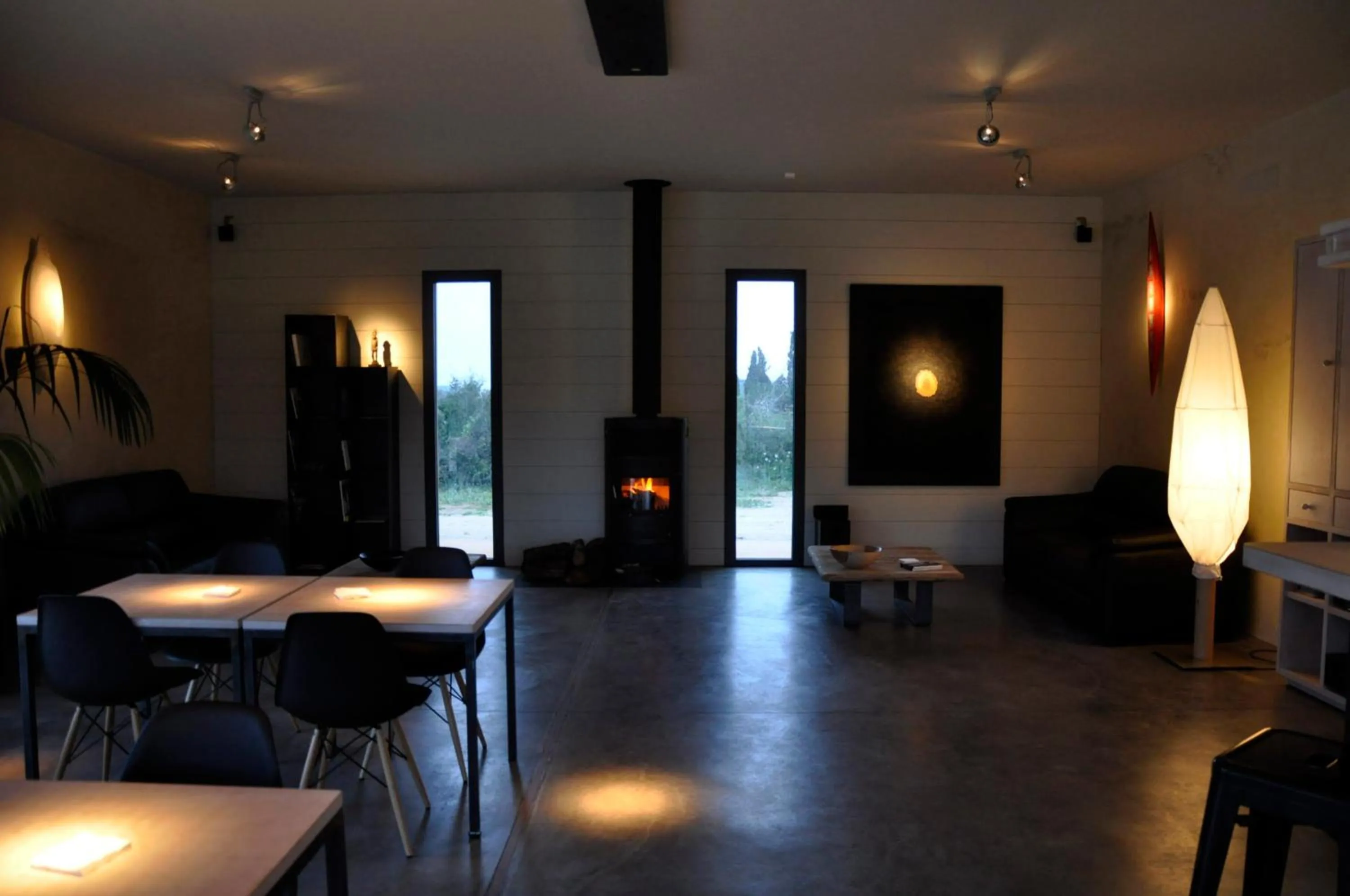 Communal lounge/ TV room in Hotel Fundació L'Olivar