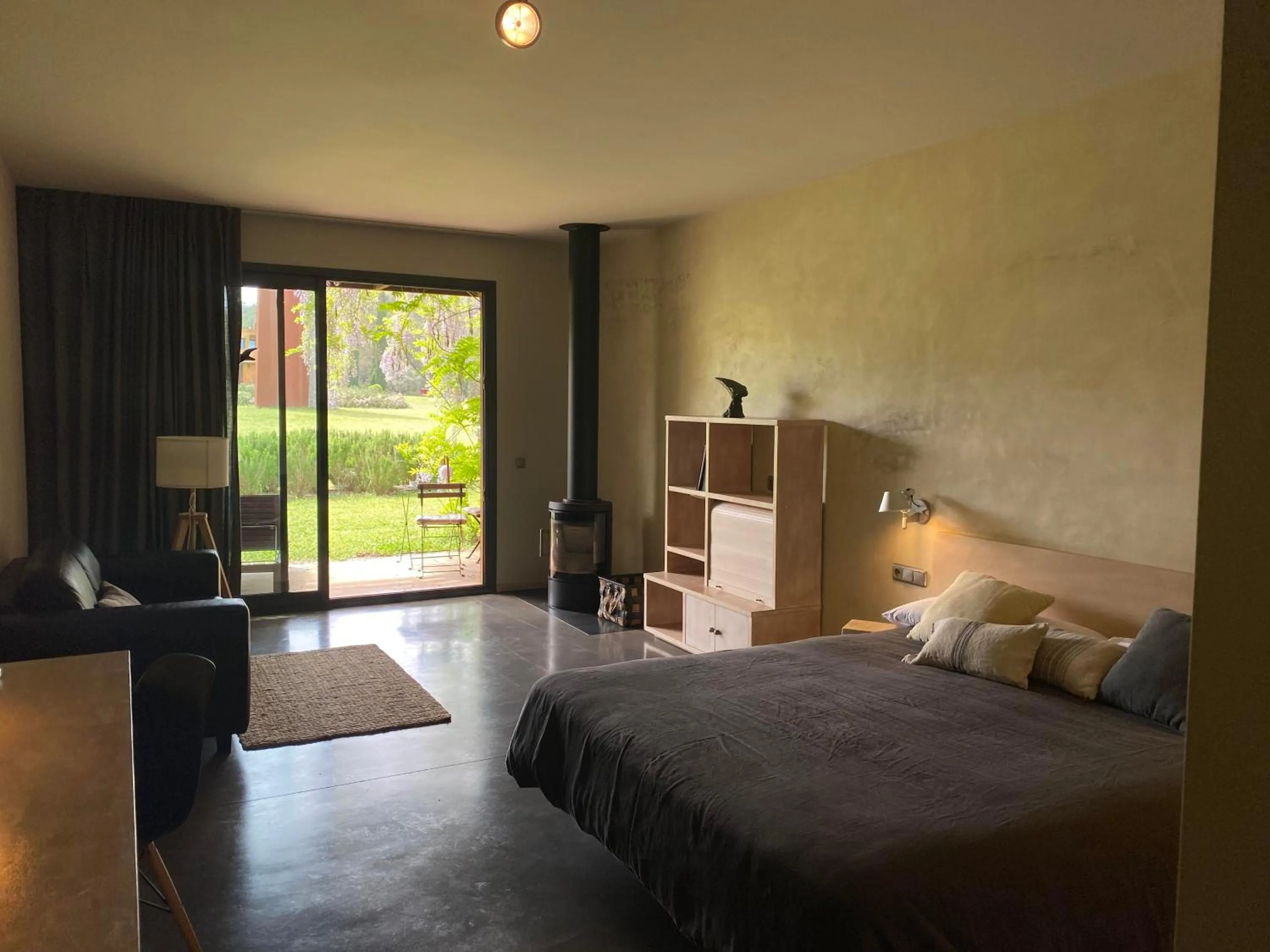 Photo of the whole room in Hotel Fundació L'Olivar