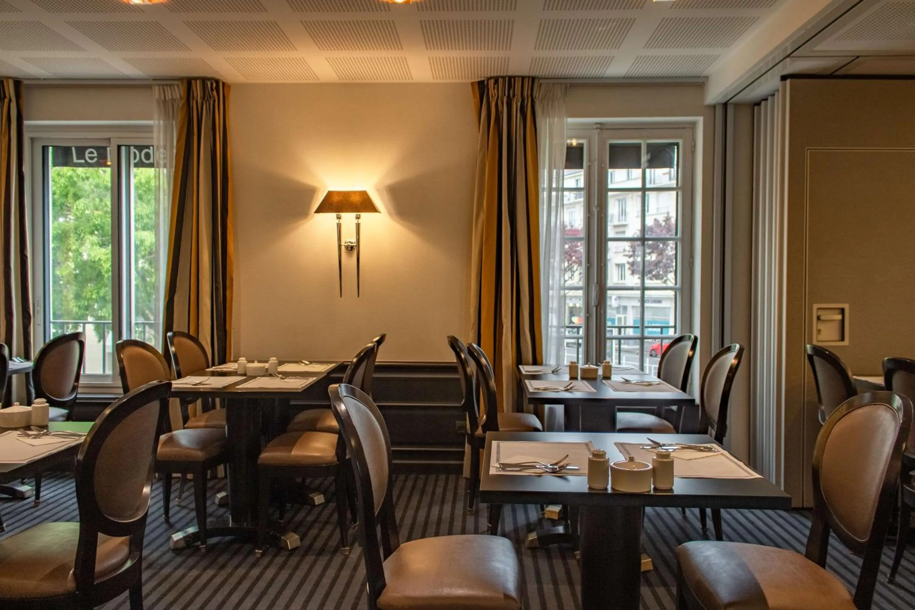 Breakfast in Best Western Plus Le Moderne