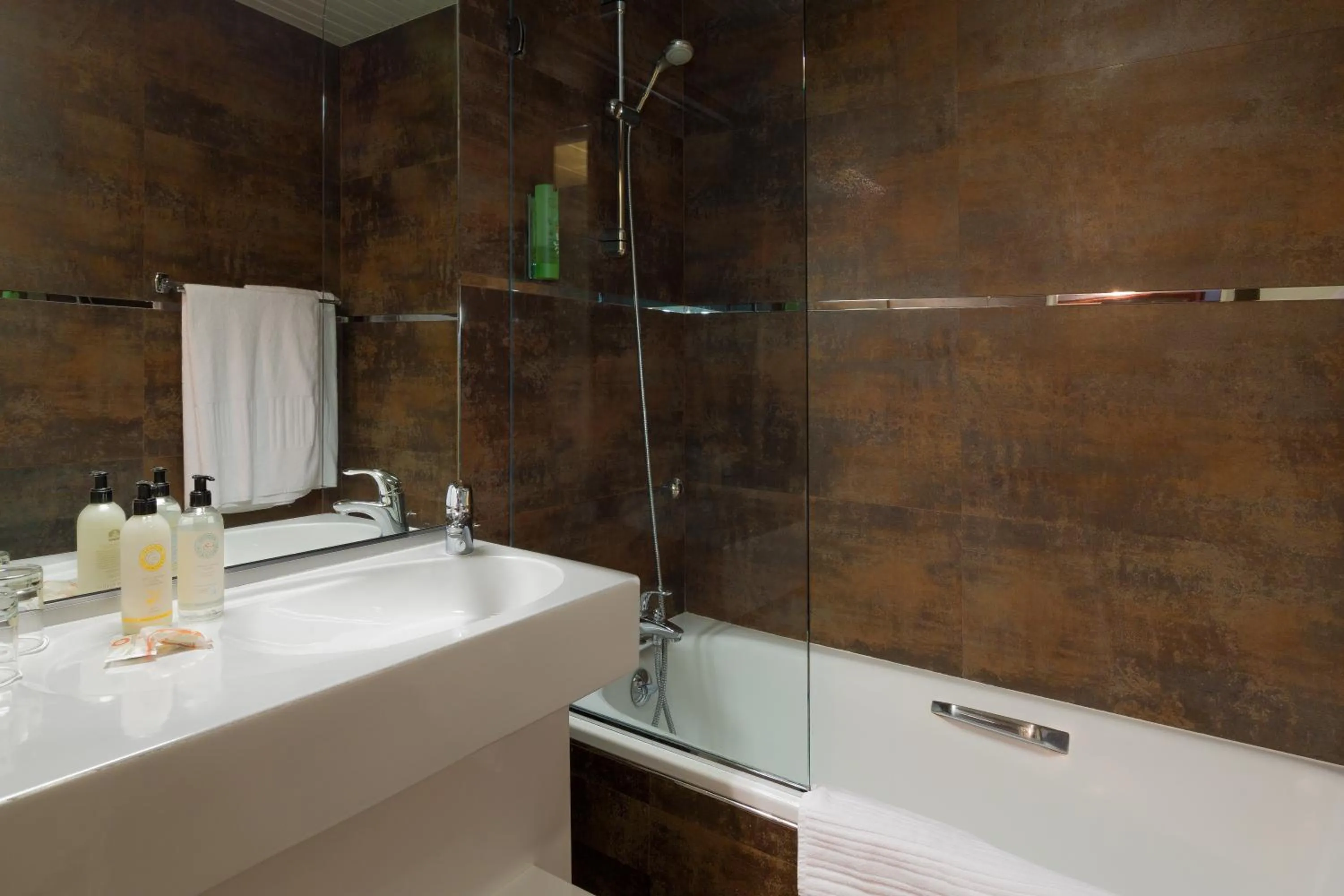 Bathroom in Best Western Plus Le Moderne