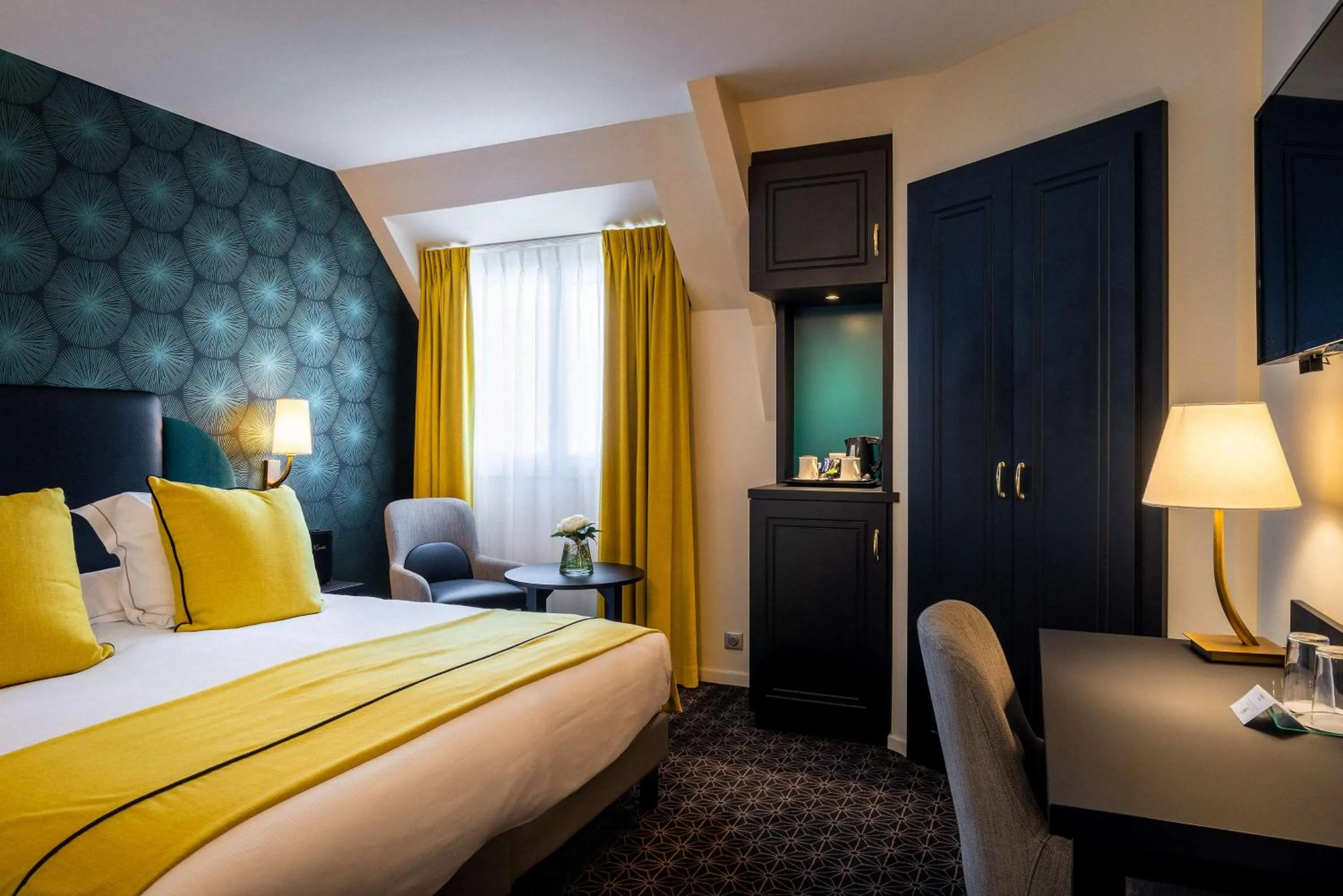 Bedroom, Bed in Best Western Plus Le Moderne