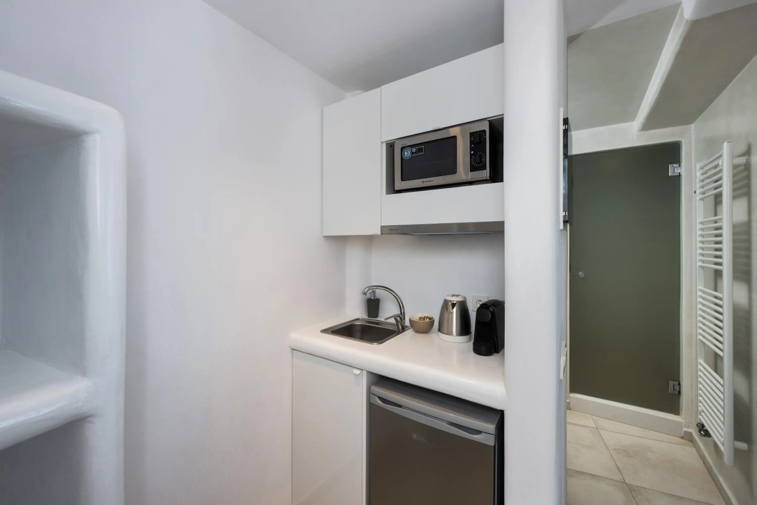 Coffee/tea facilities in Seven Suites