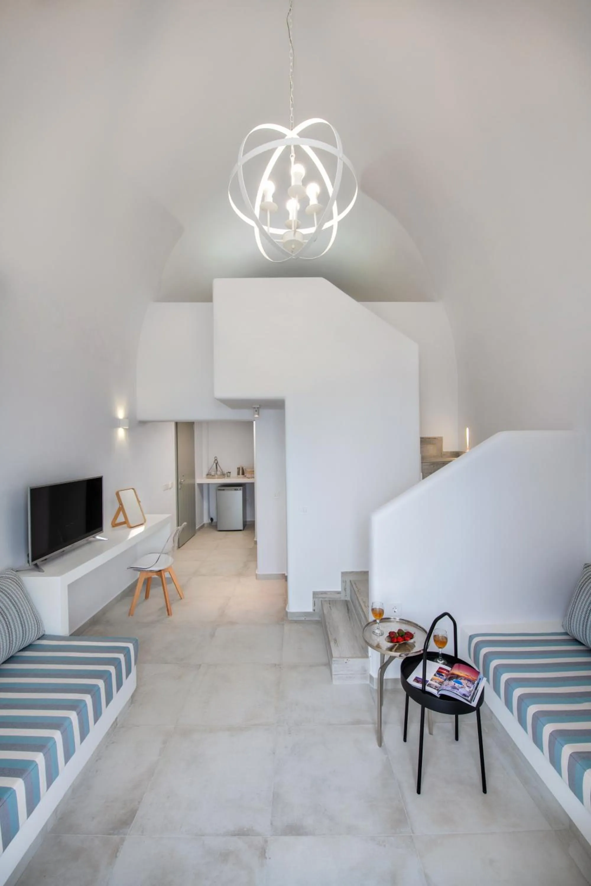 Living room, Bed in Seven Suites