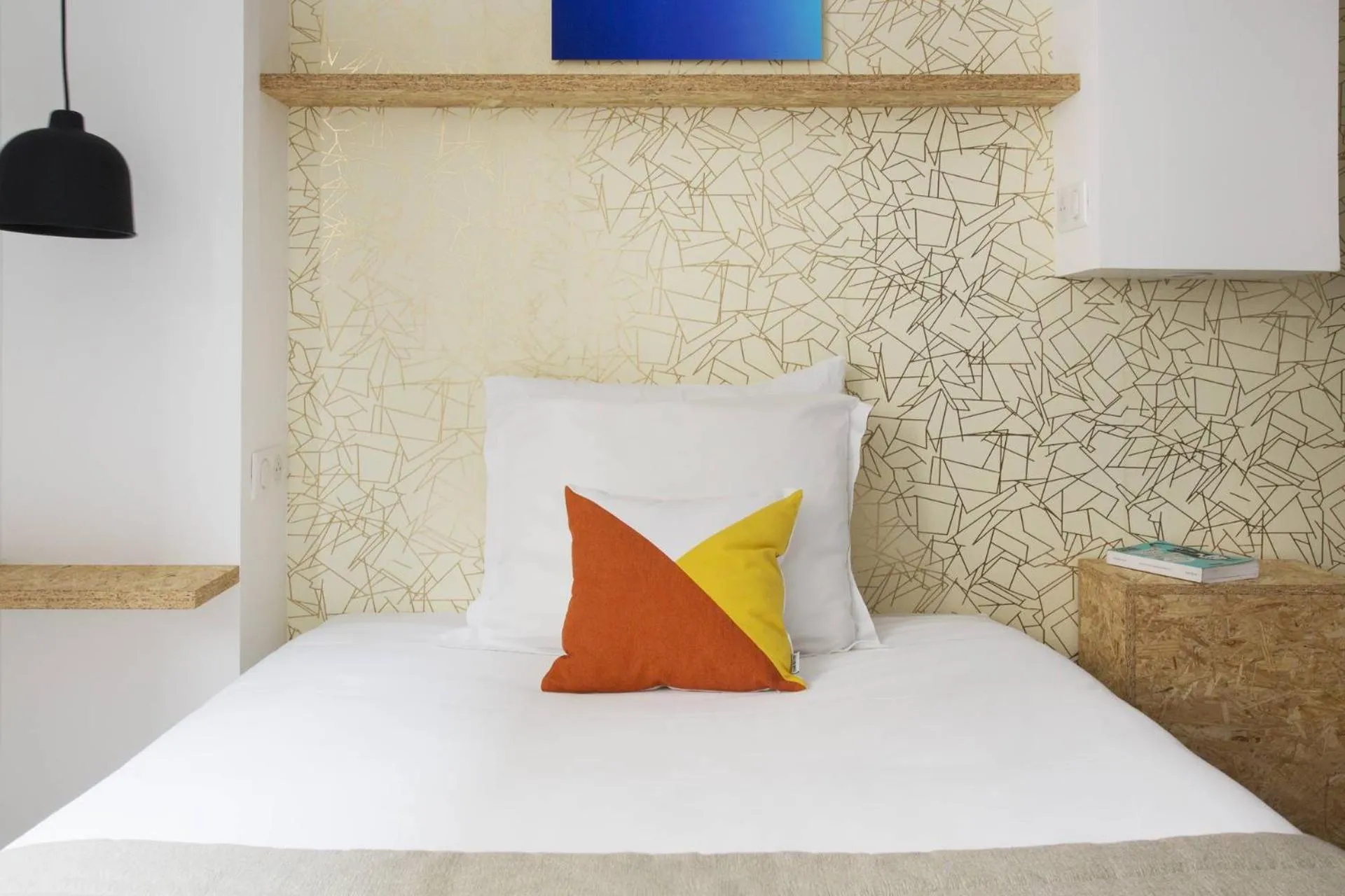 Bedroom, Bed in Hotel Izzy