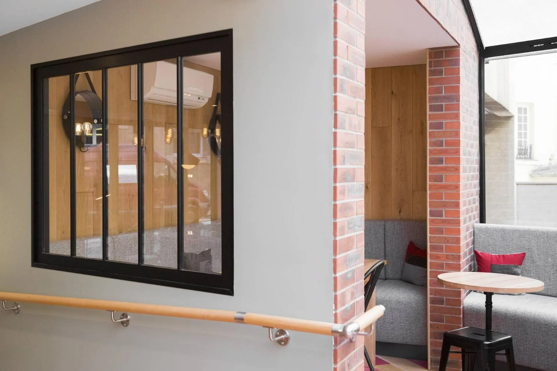 Banquet/Function facilities in Hotel Izzy