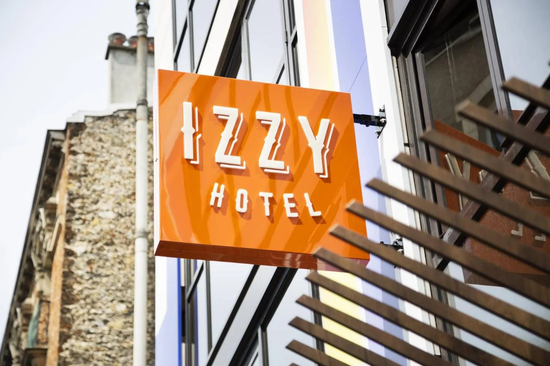 Property building in Hotel Izzy