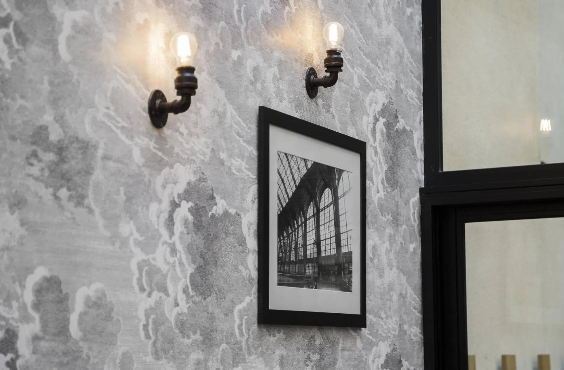 Decorative detail in Hotel Izzy