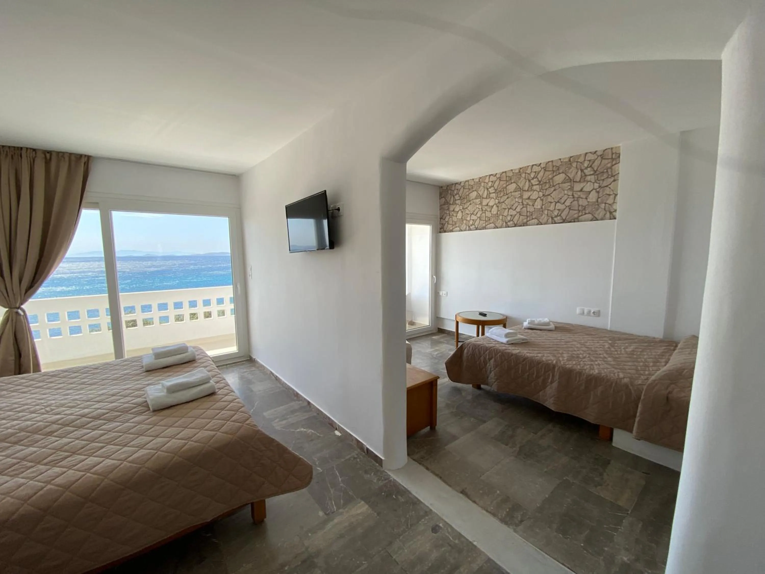 Bed in Aeolos Bay Tinos