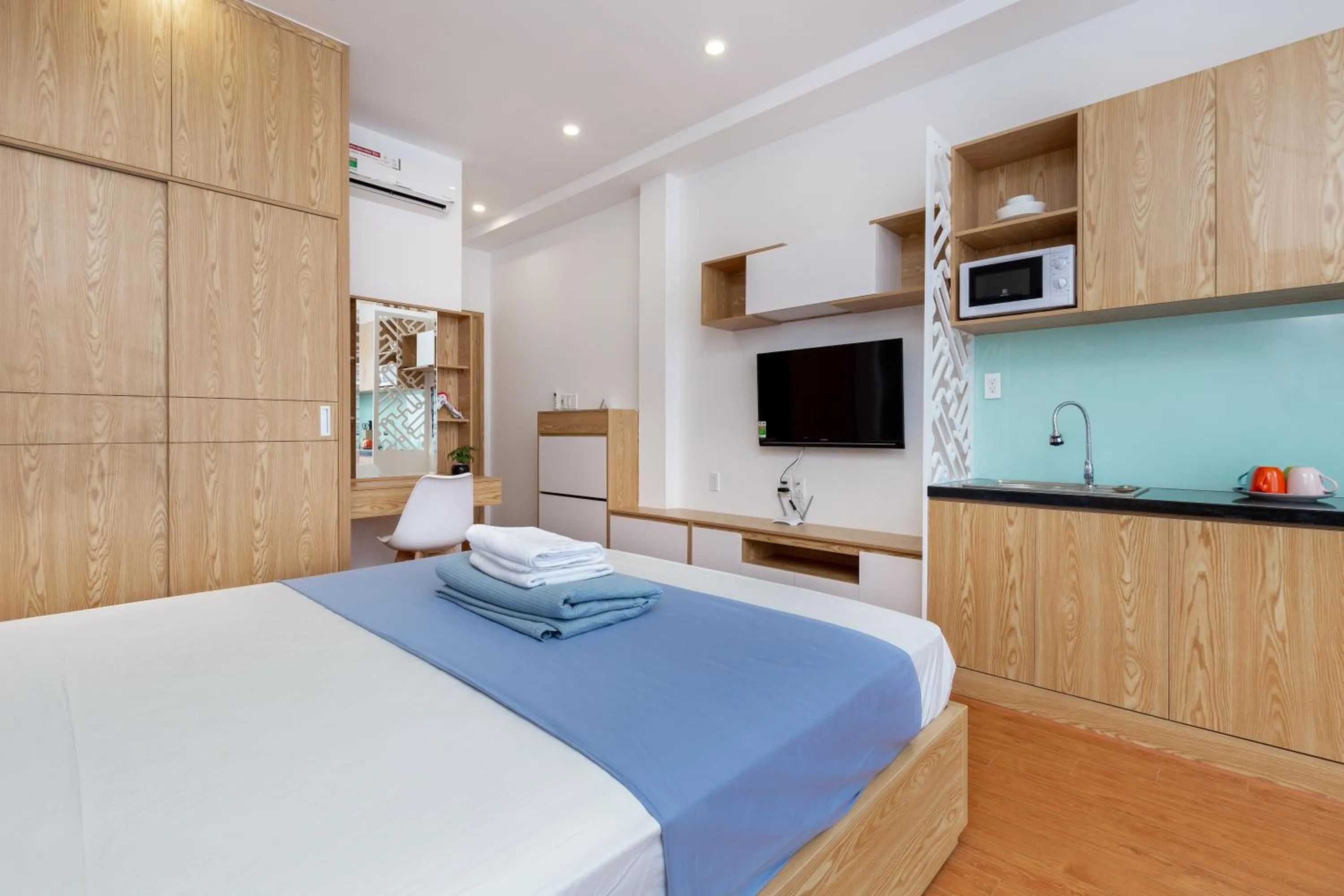 Photo of the whole room, Bed in Cozrum Homes Lý Chính Thắng