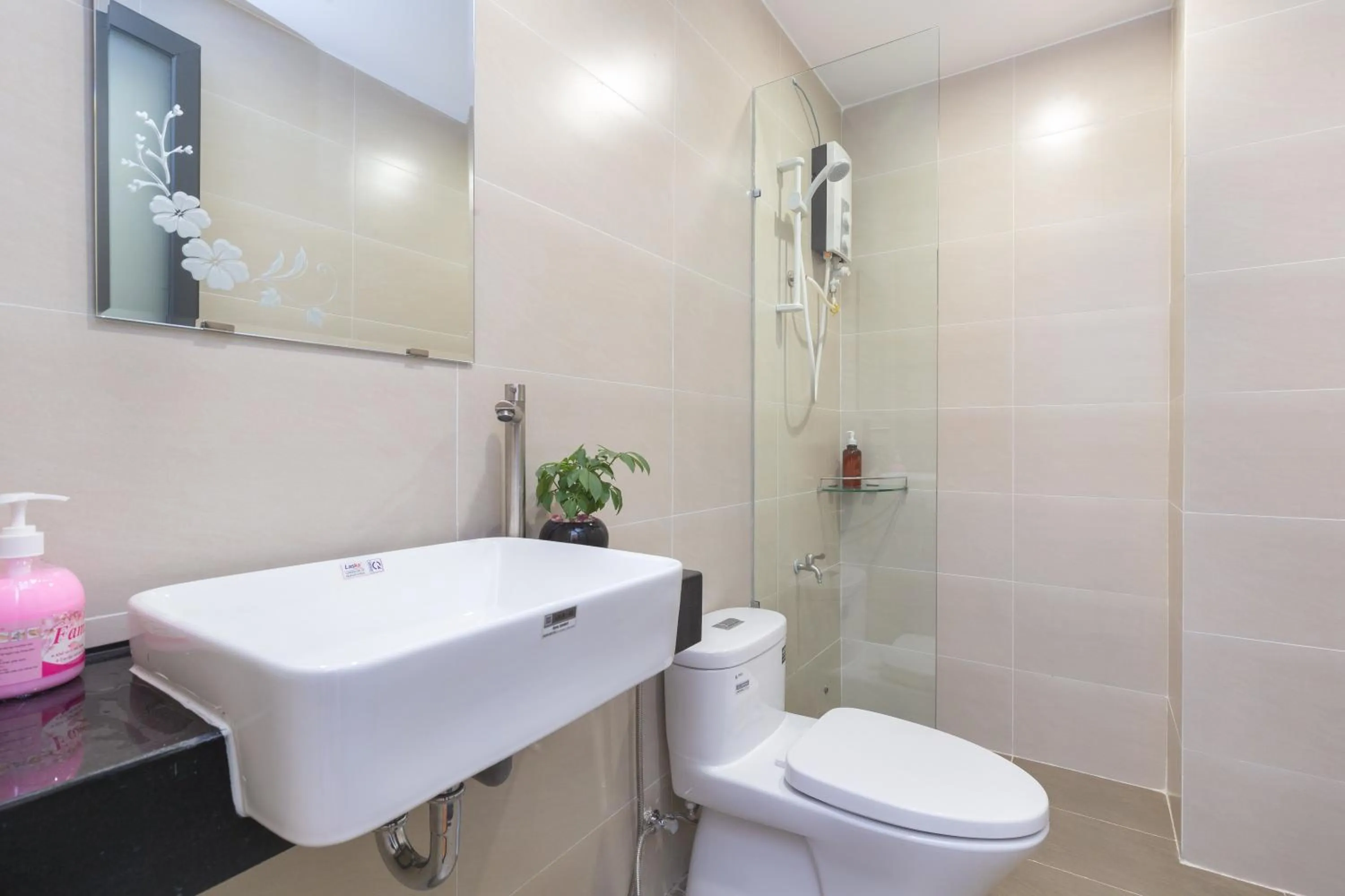 Bathroom in Cozrum Homes Lý Chính Thắng