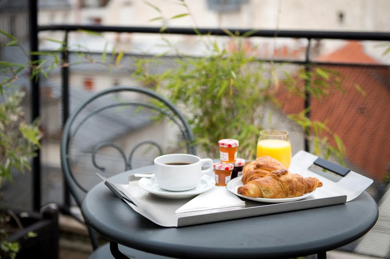 Bed in Dièse Hôtel Bastille