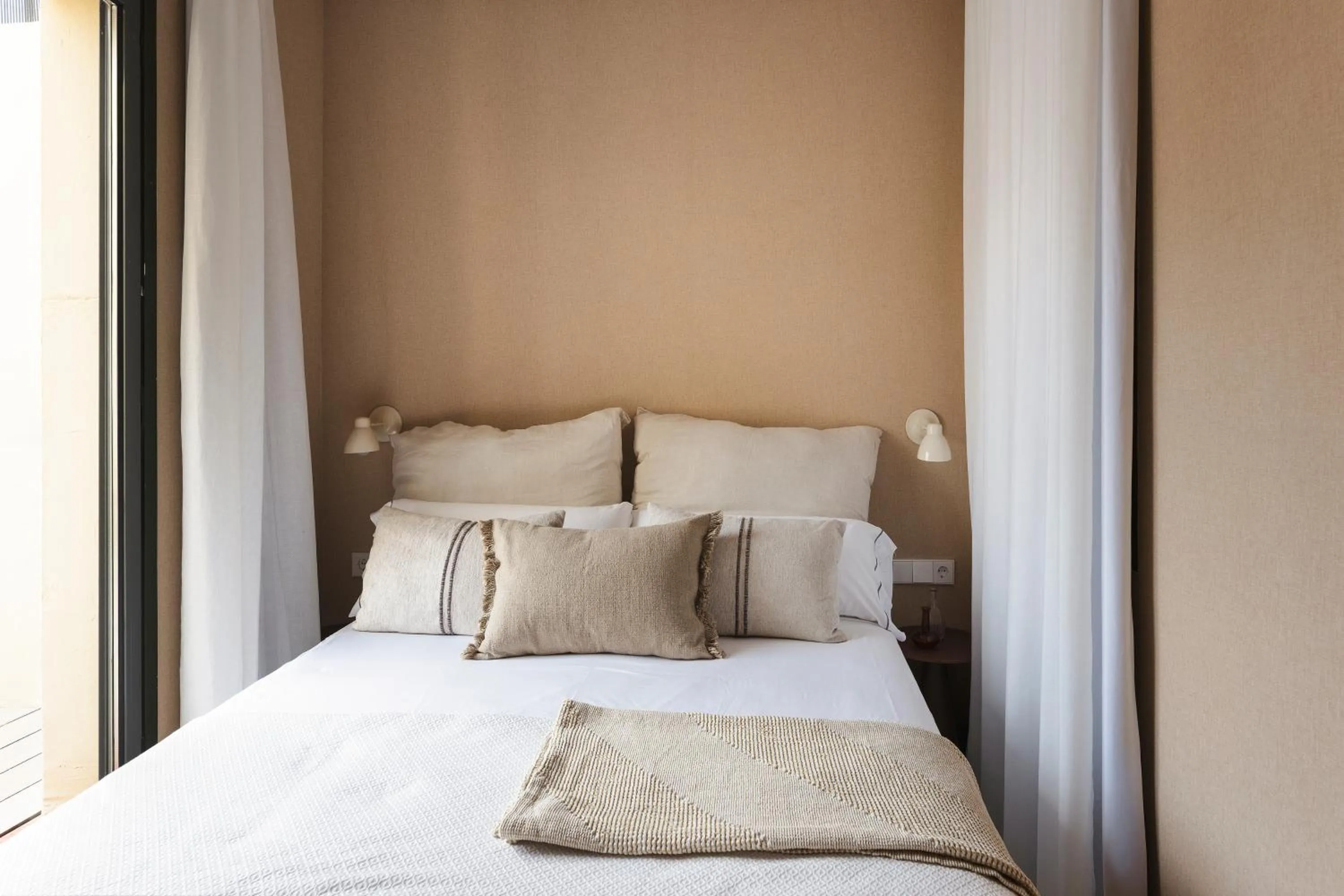 Bedroom, Bed in C211 Barcelona - Simaba Group